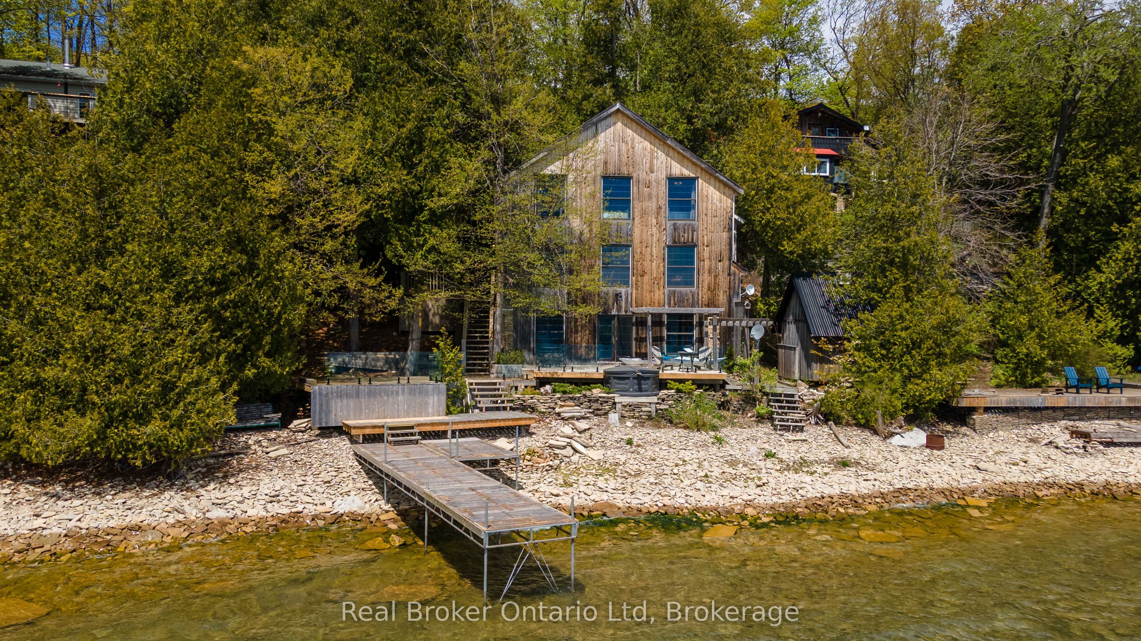 574 Mallory Beach Road Property Photo 3