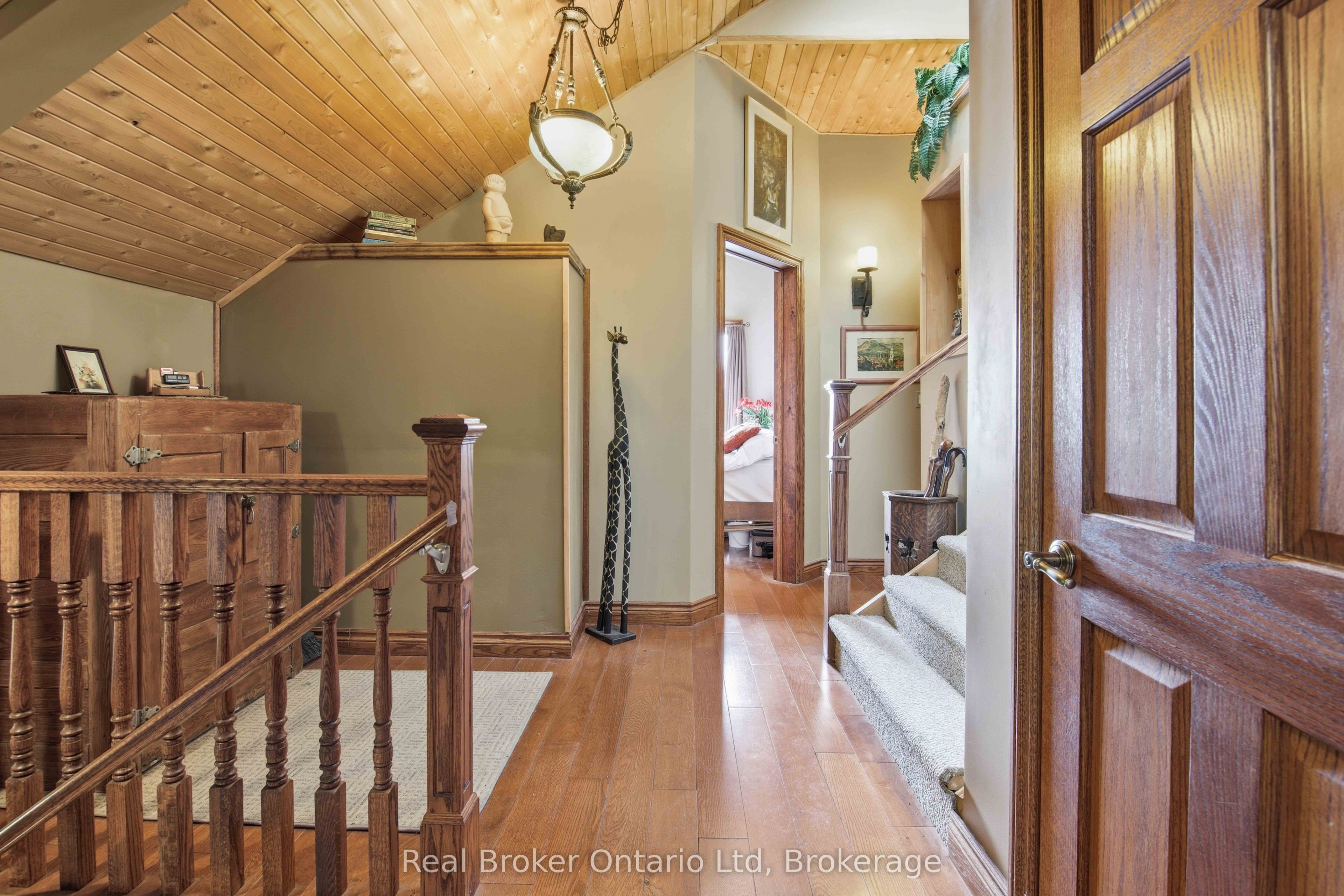 574 Mallory Beach Road Property Photo 11