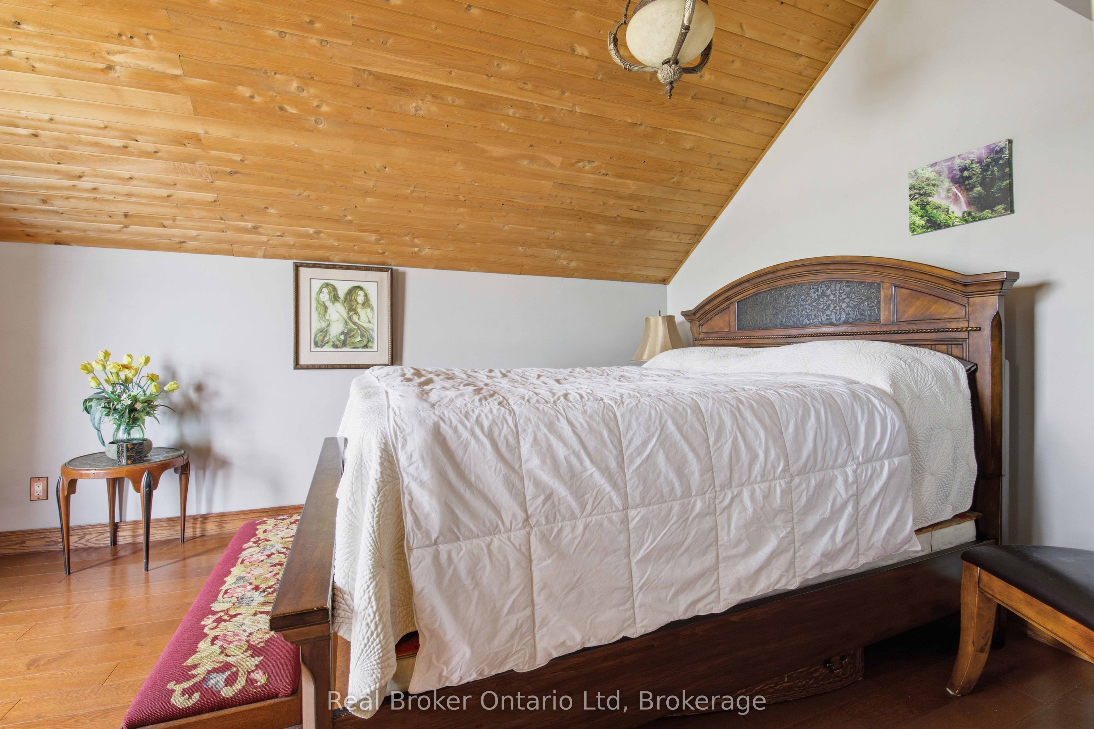574 Mallory Beach Road Property Photo 14