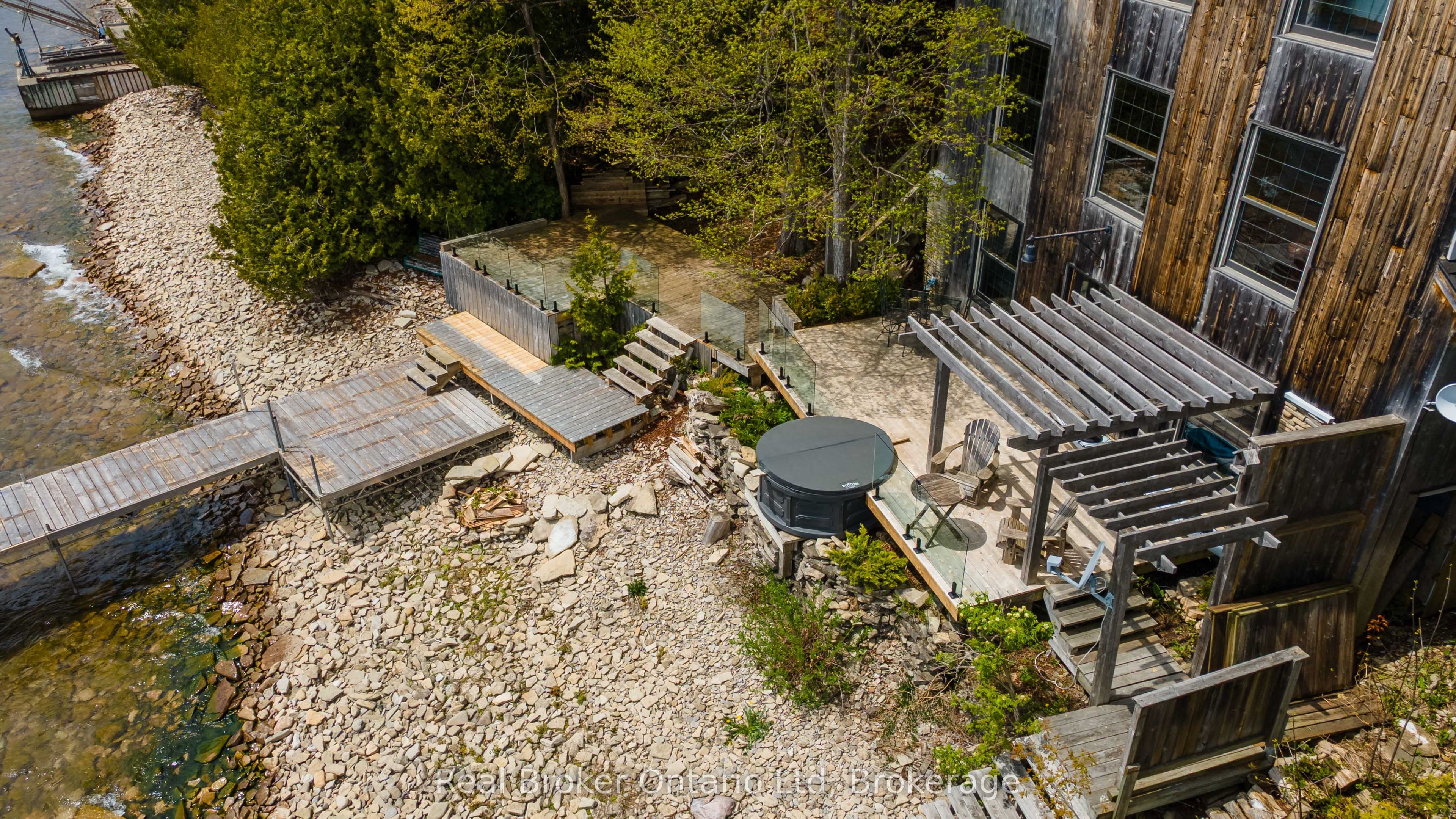 574 Mallory Beach Road Property Photo 46