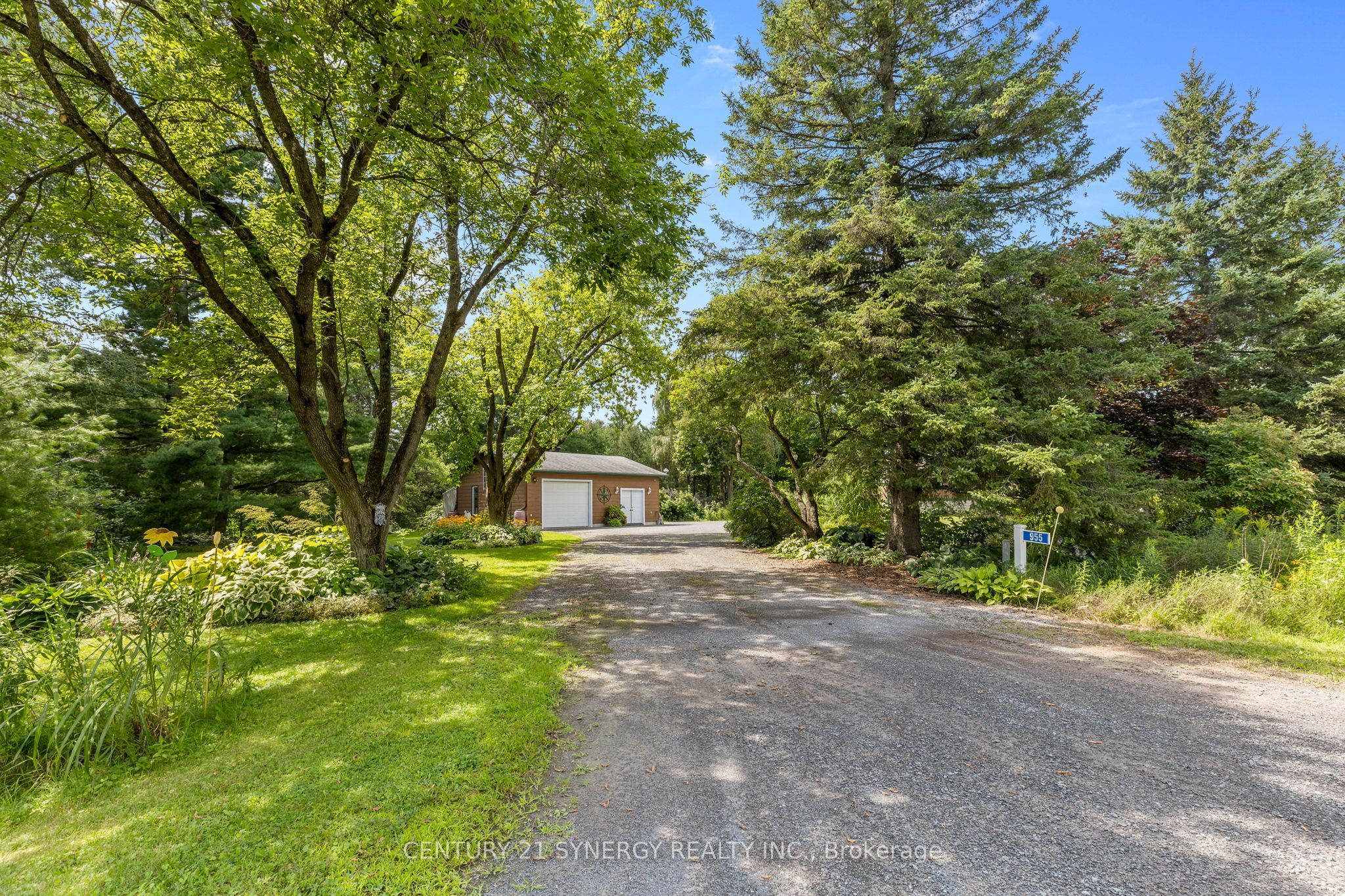 955 Du Castor Road Property Photo 2