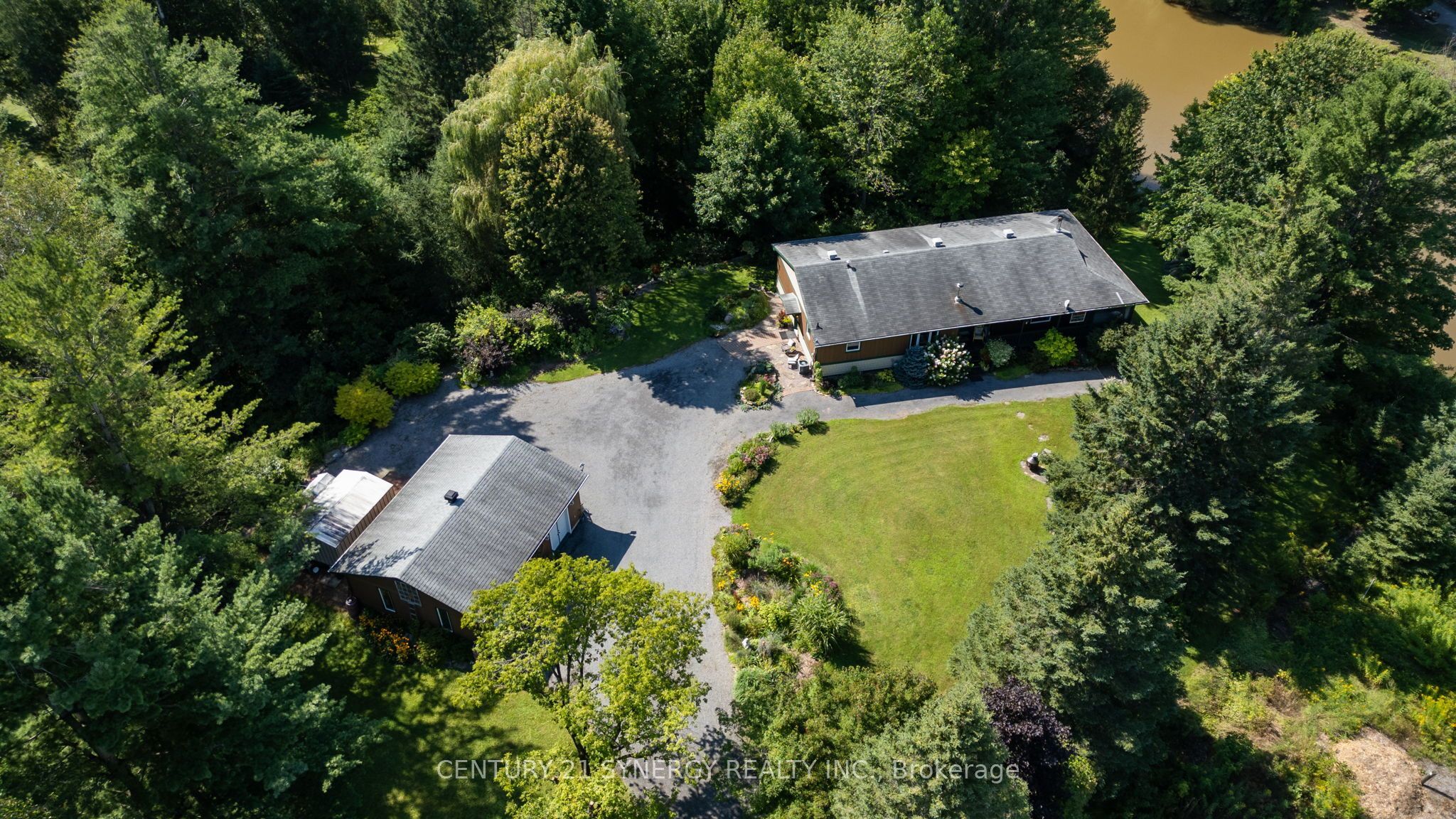 955 Du Castor Road Property Photo 7