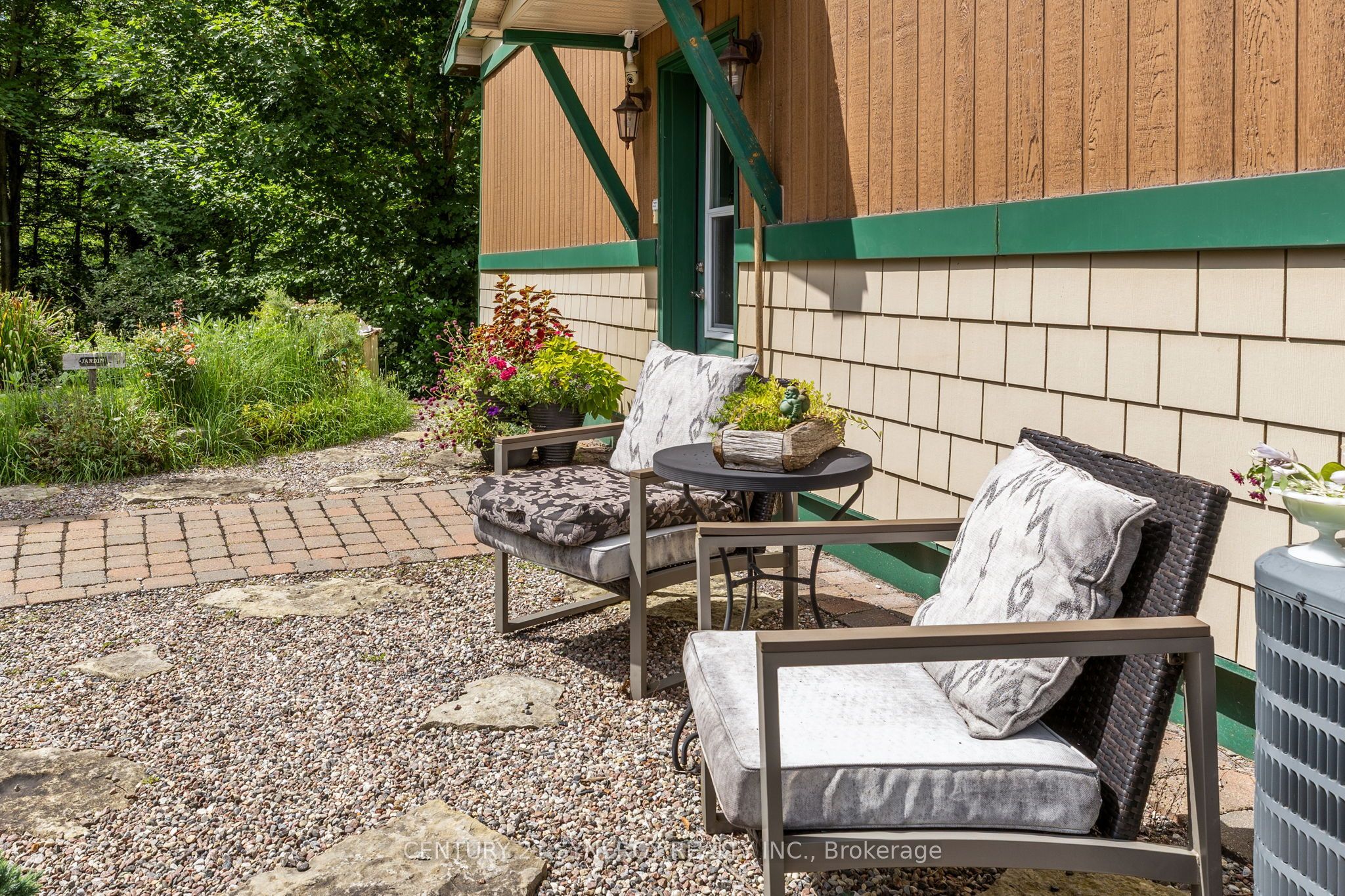 955 Du Castor Road Property Photo 11