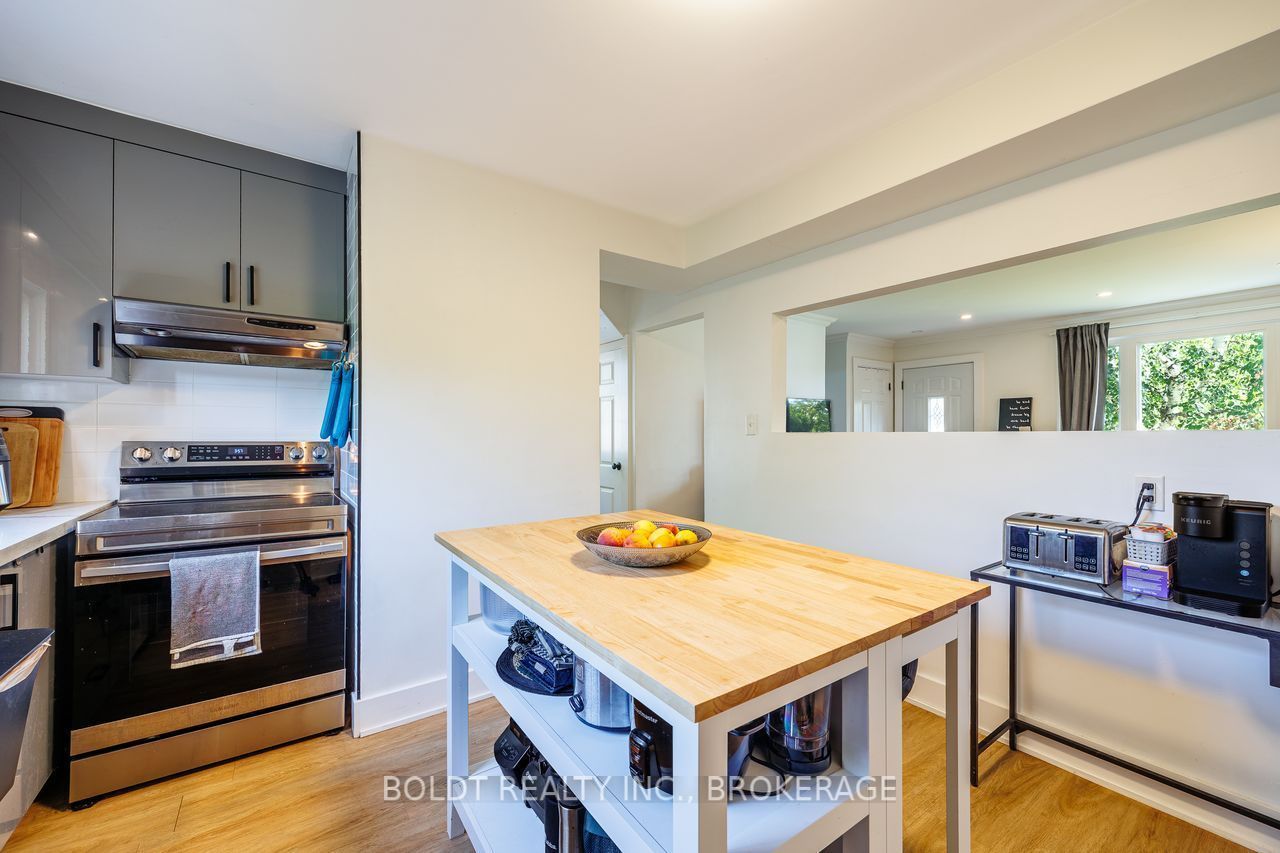 47 Brackencrest Road Property Photo 5