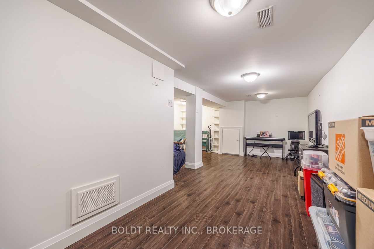 47 Brackencrest Road Property Photo 15