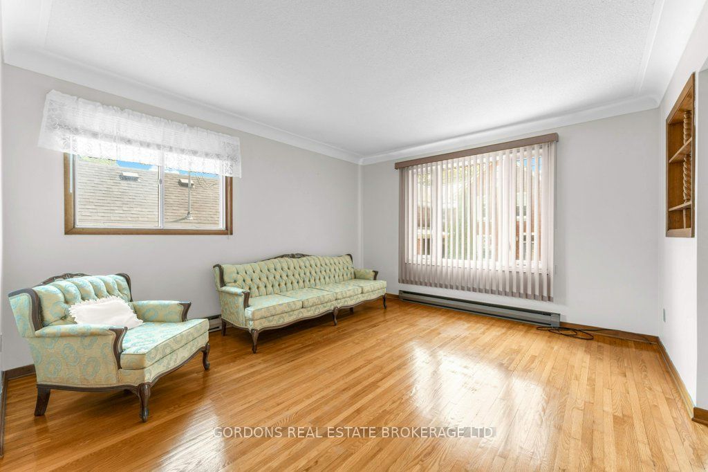 33 Plum Street Property Photo 10
