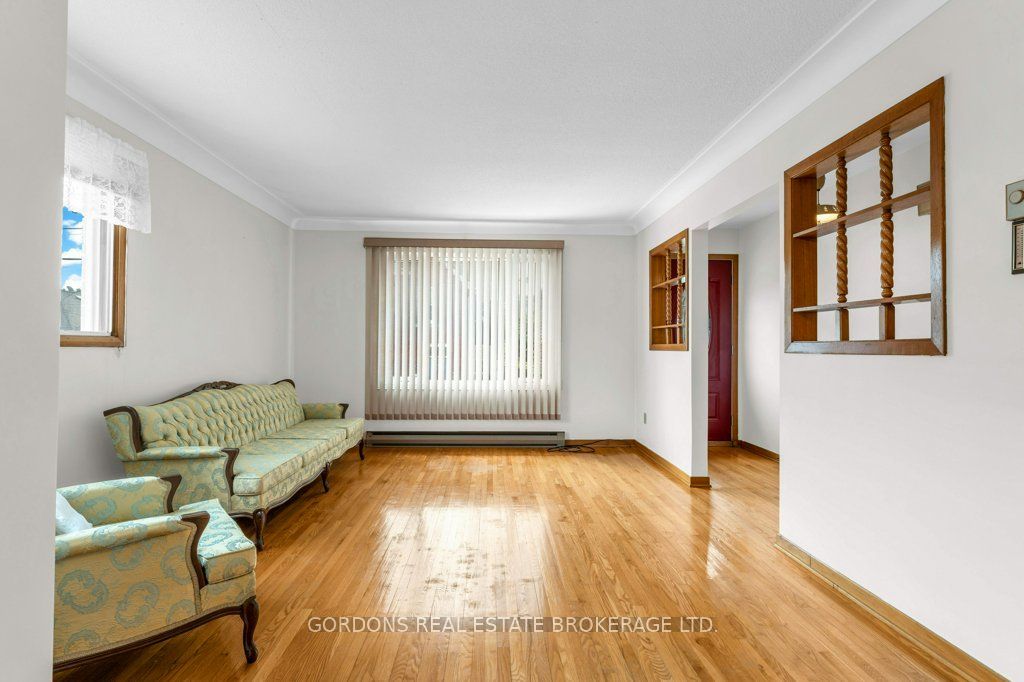 33 Plum Street Property Photo 11