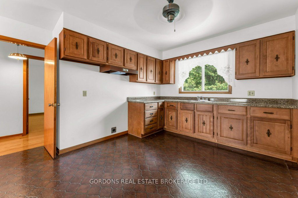 33 Plum Street Property Photo 14