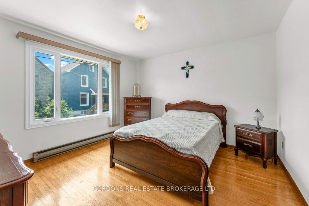 33 Plum Street Property Photo 17