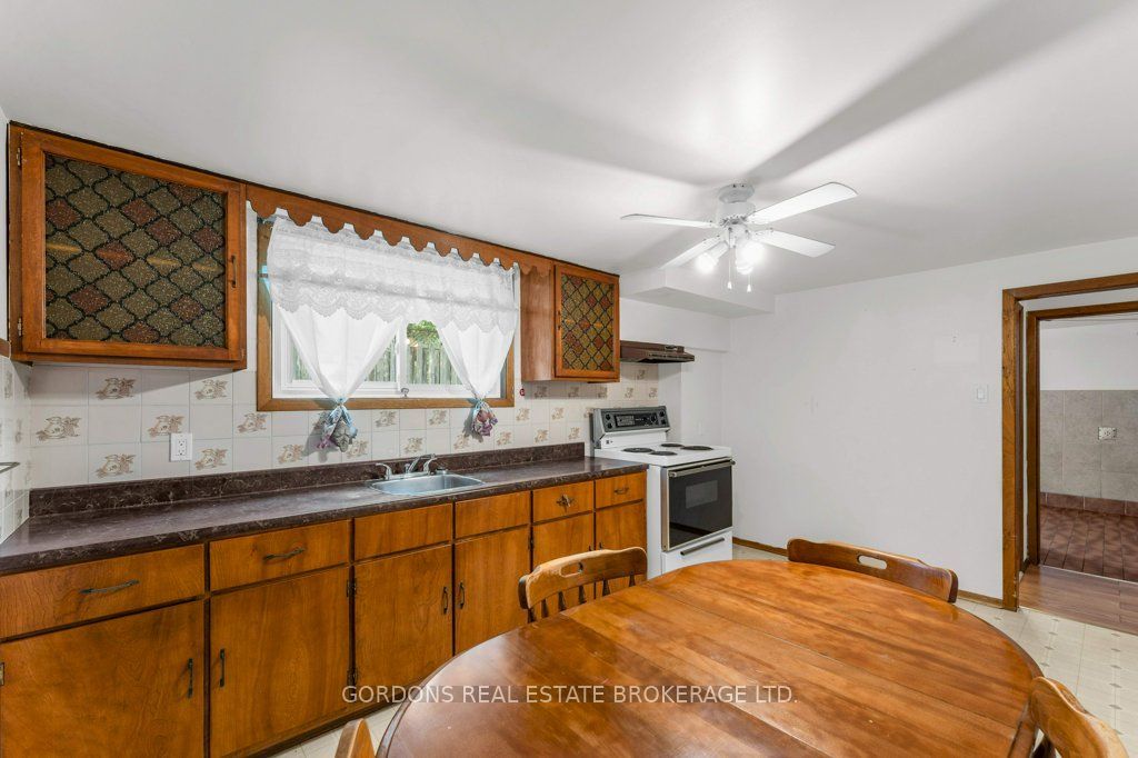 33 Plum Street Property Photo 37