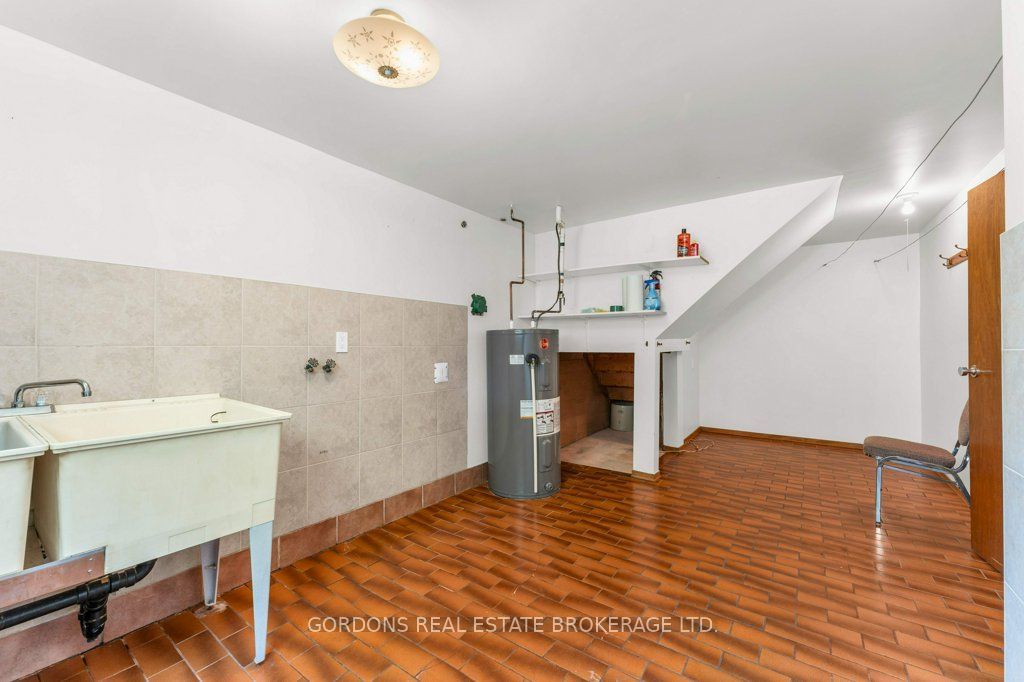 33 Plum Street Property Photo 44