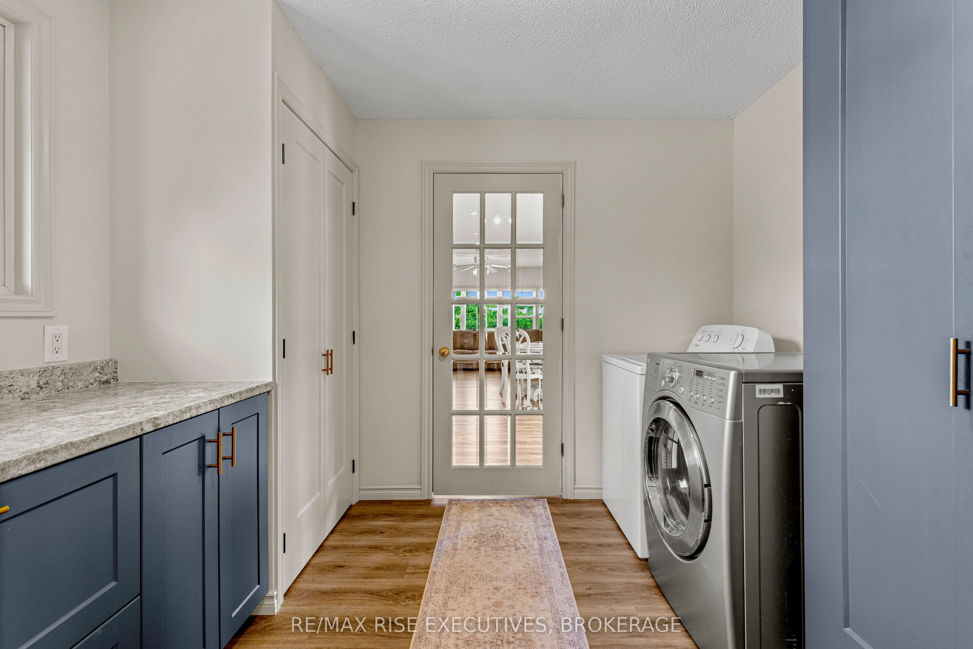 208 Back Street Property Photo 15
