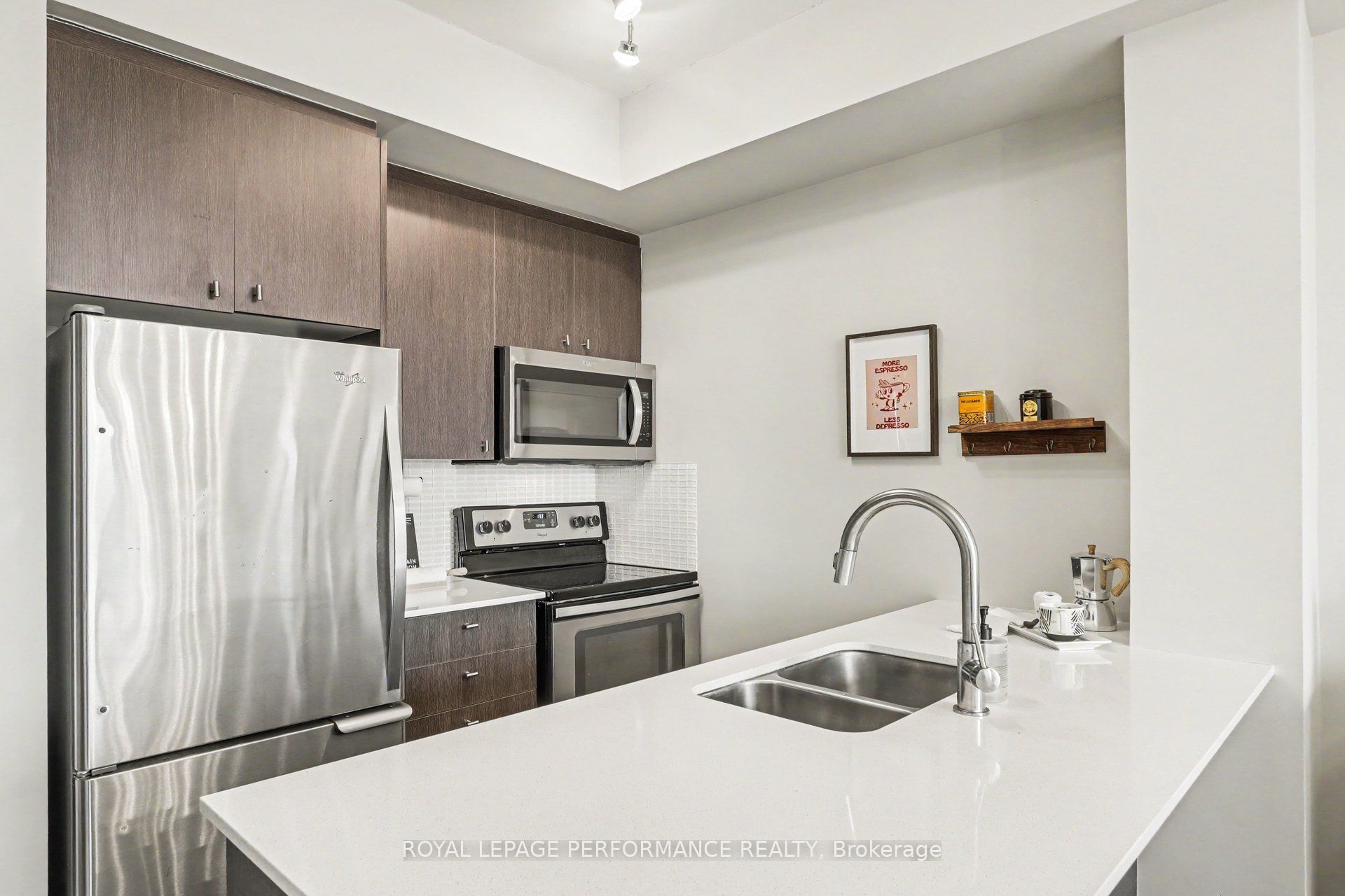 118 Holmwood Avenue 1008 Property Photo 3