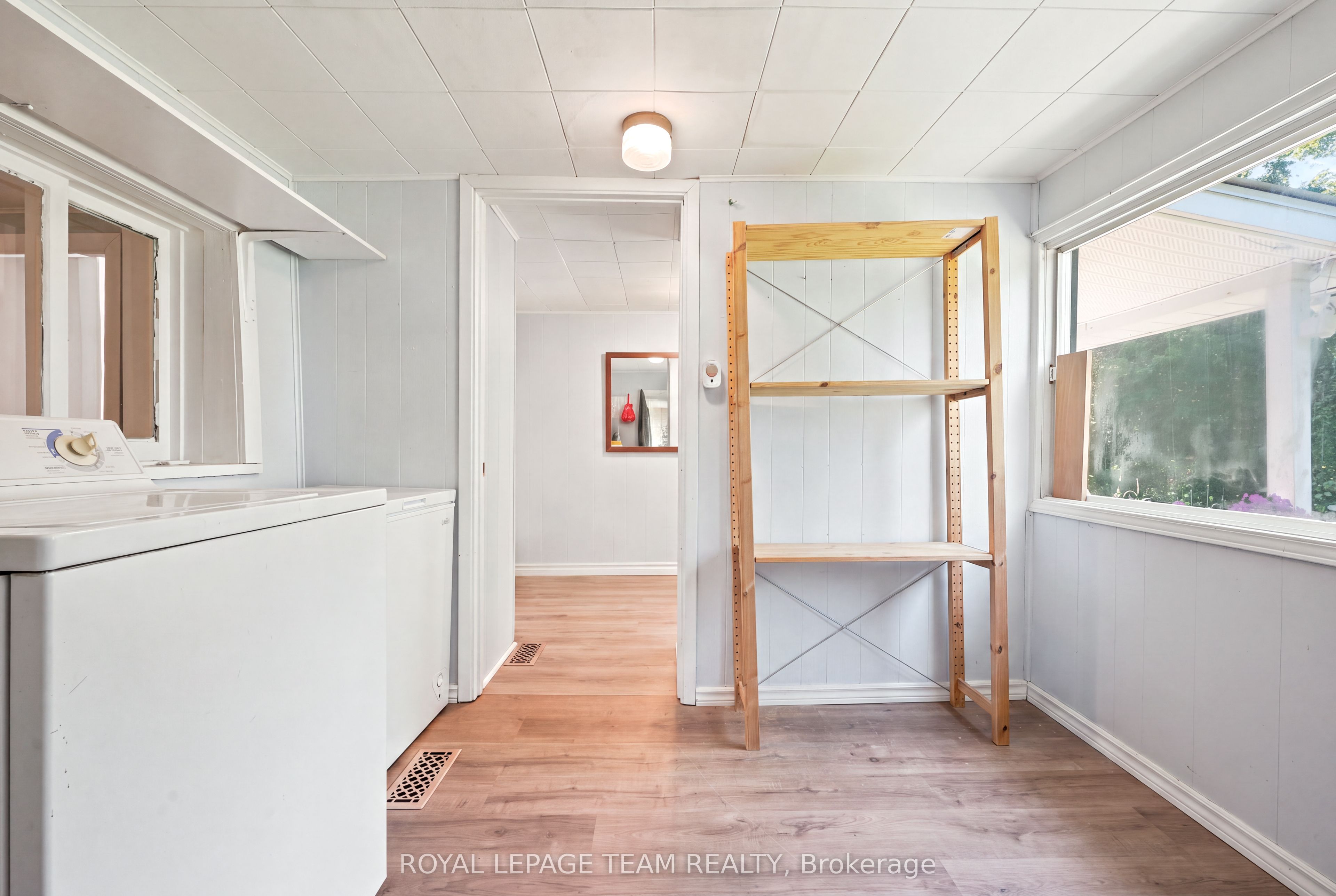 1448 Perrault Road Property Photo 11