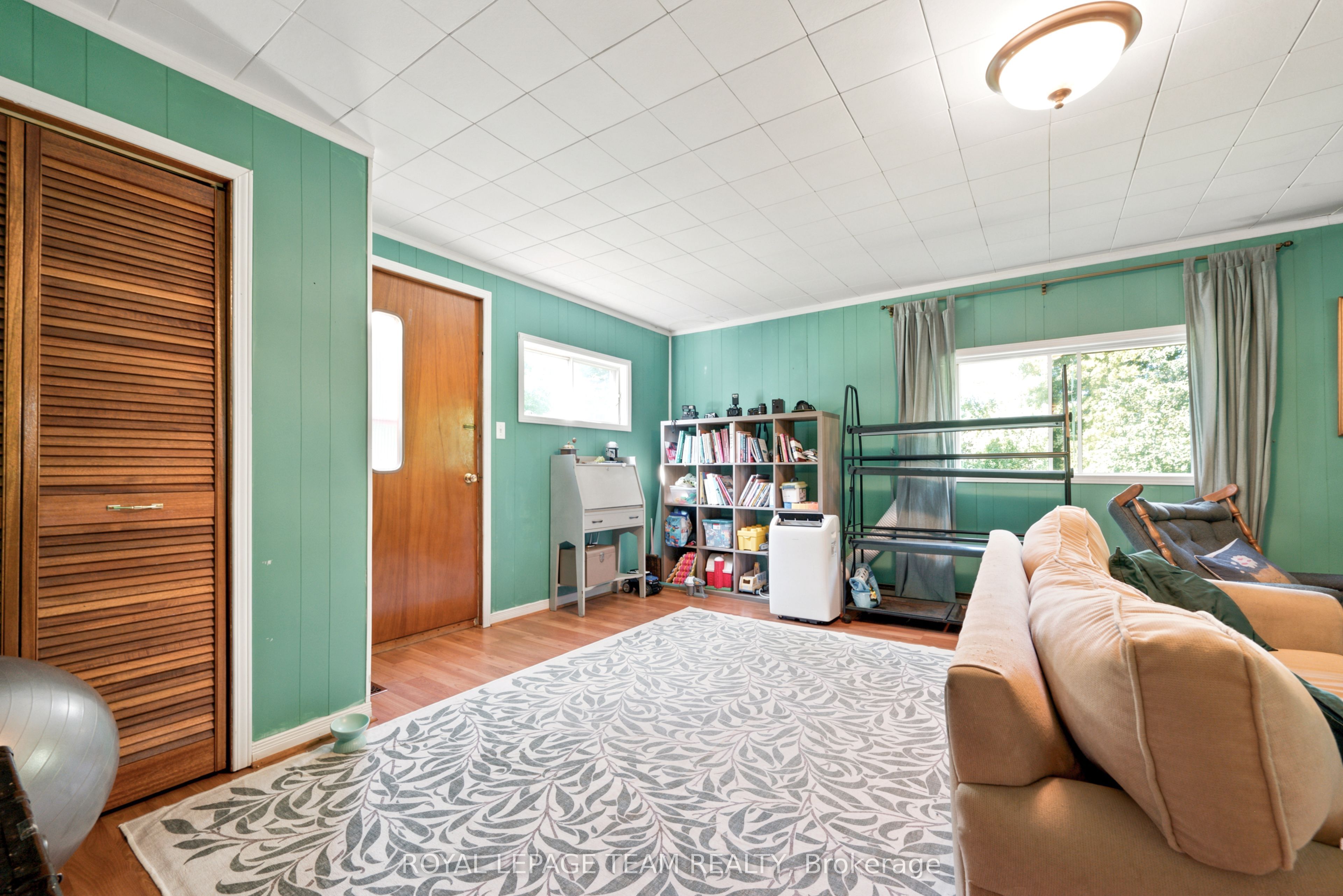 1448 Perrault Road Property Photo 22