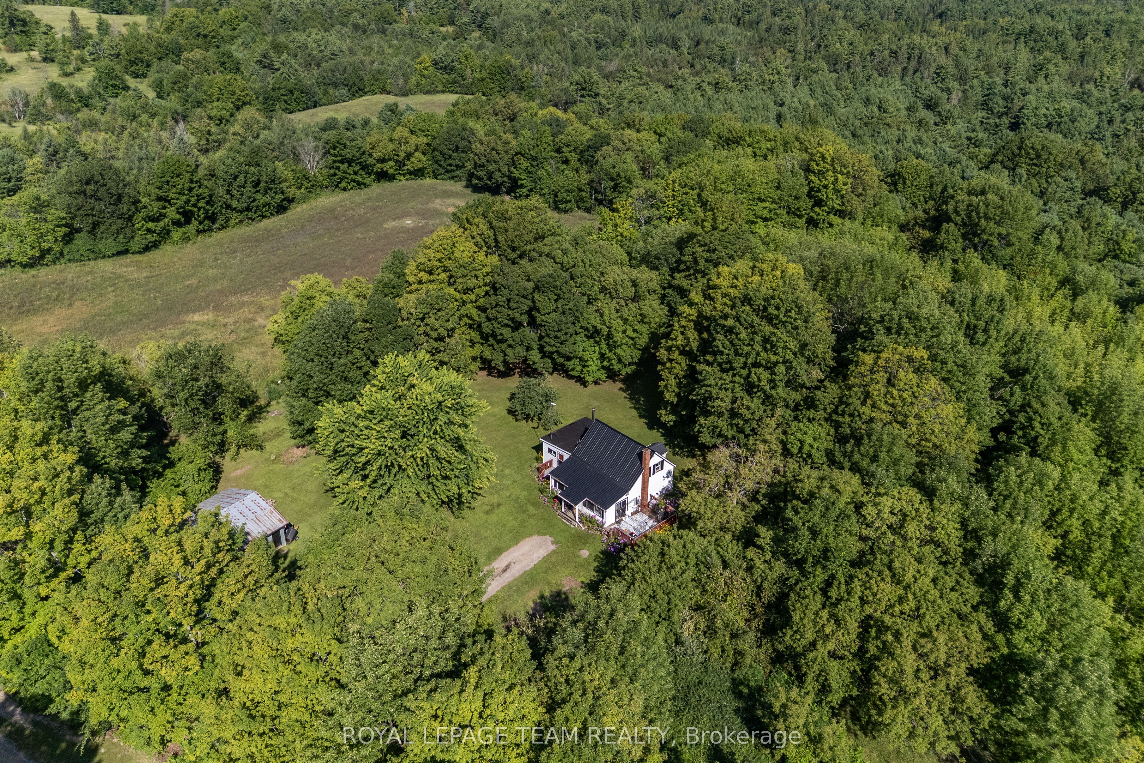 1448 Perrault Road Property Photo 34
