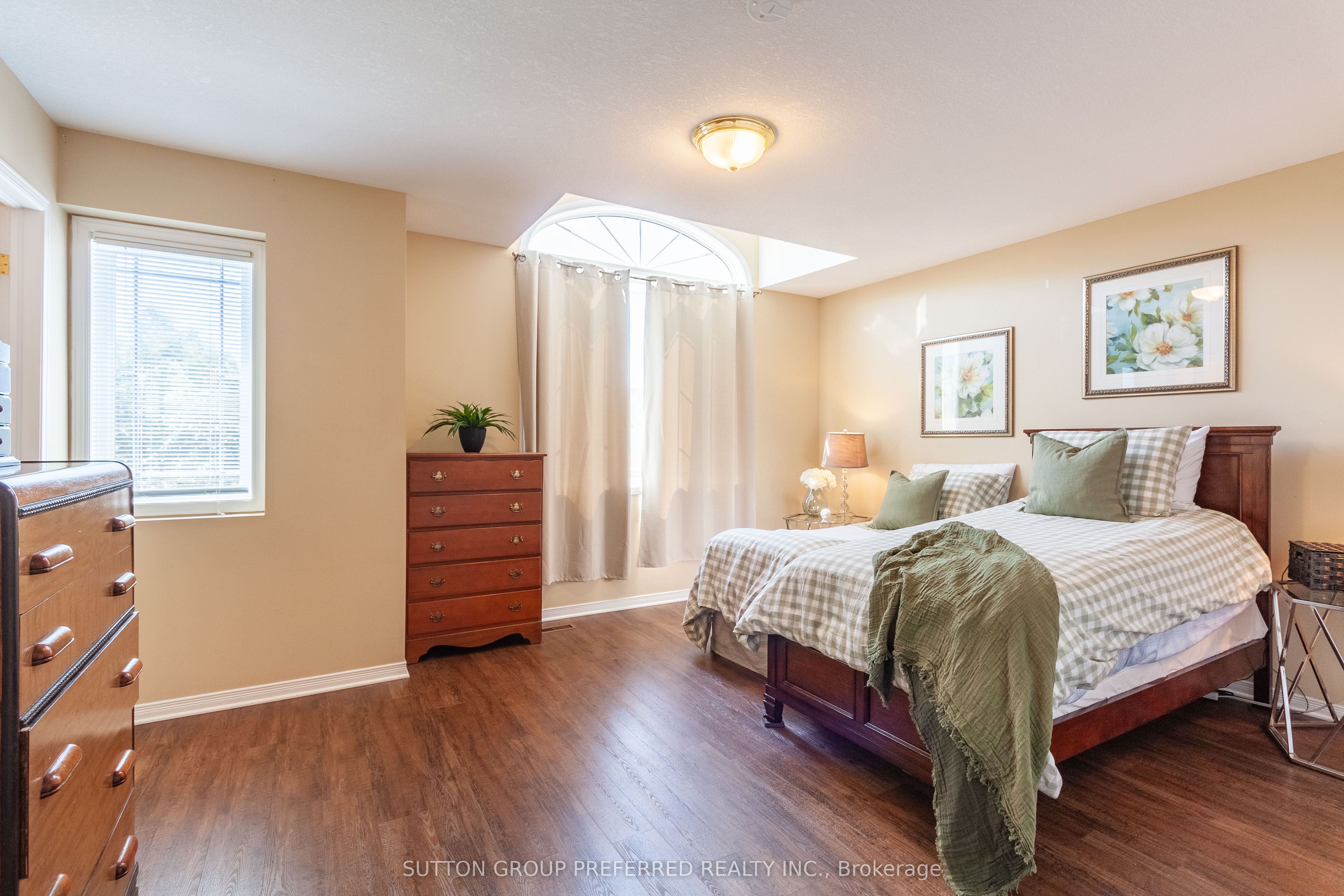 907 Blacksmith Street Property Photo 18