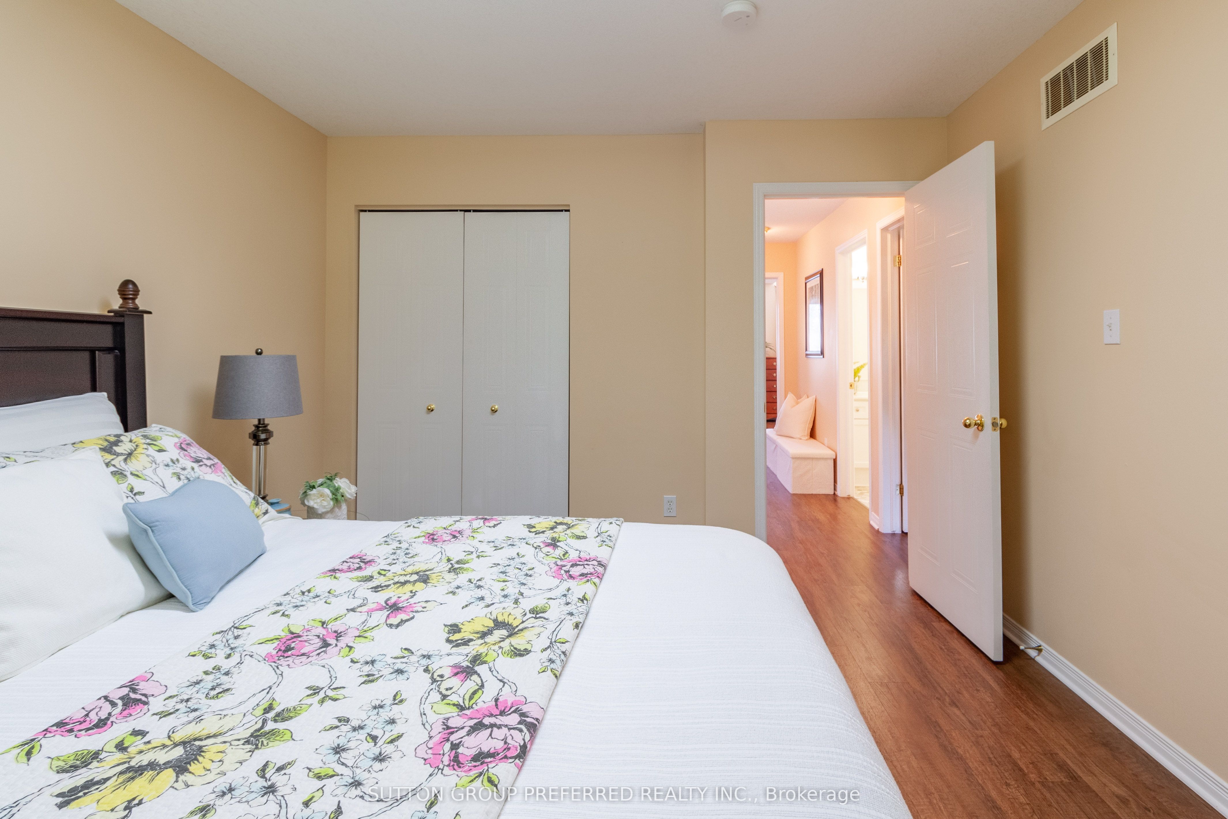 907 Blacksmith Street Property Photo 29