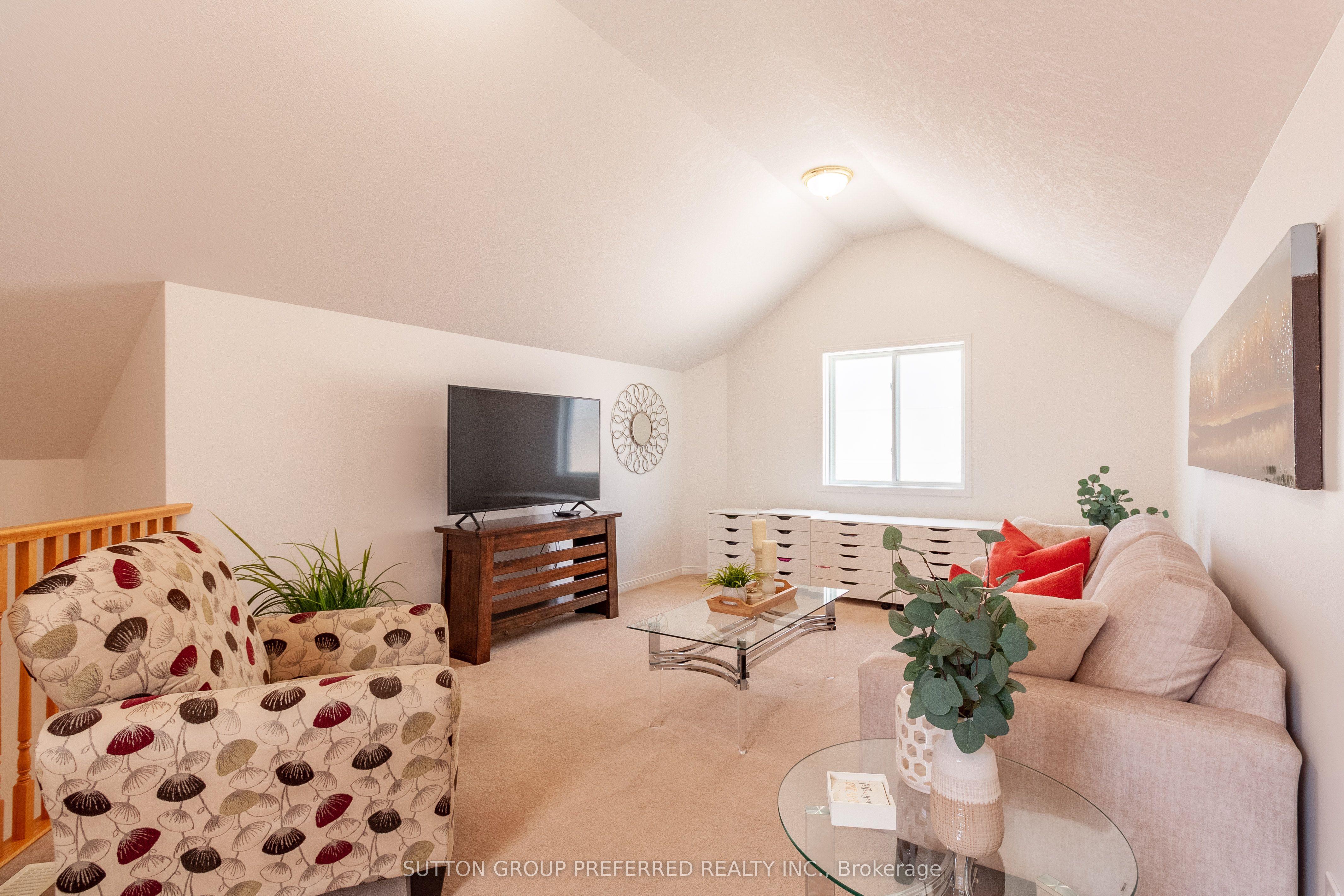 907 Blacksmith Street Property Photo 32