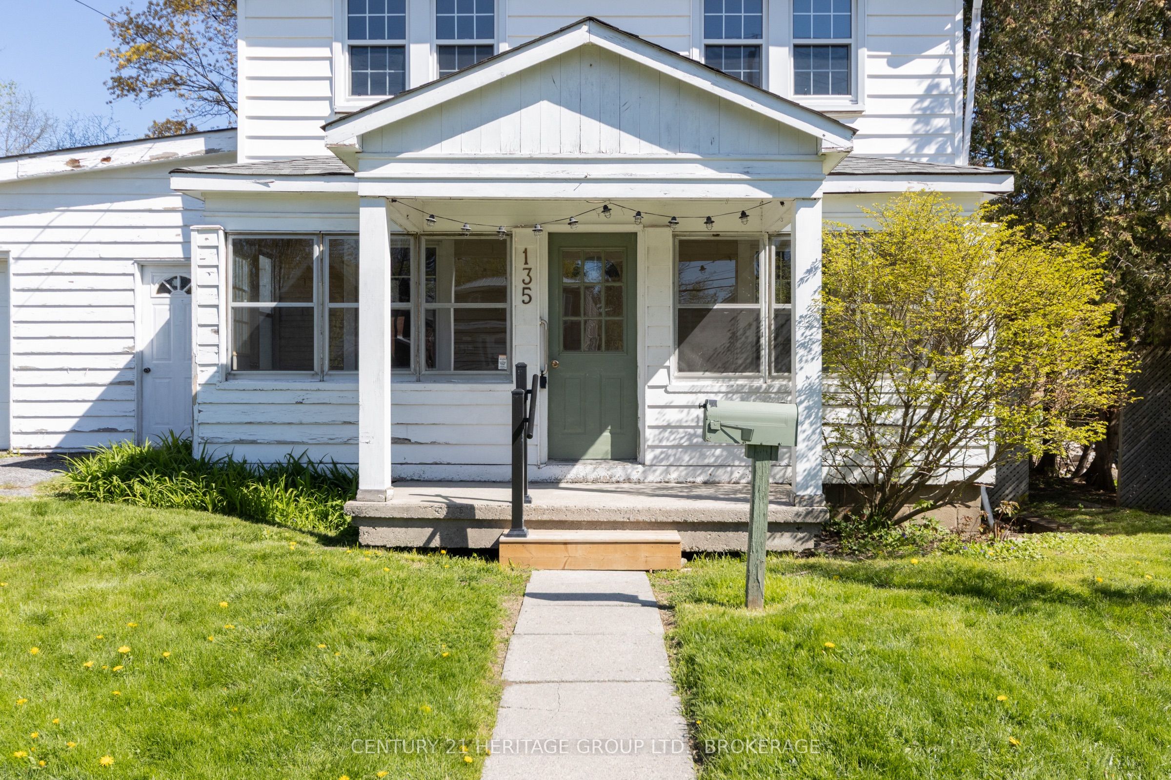 135 James Street Property Photo 32