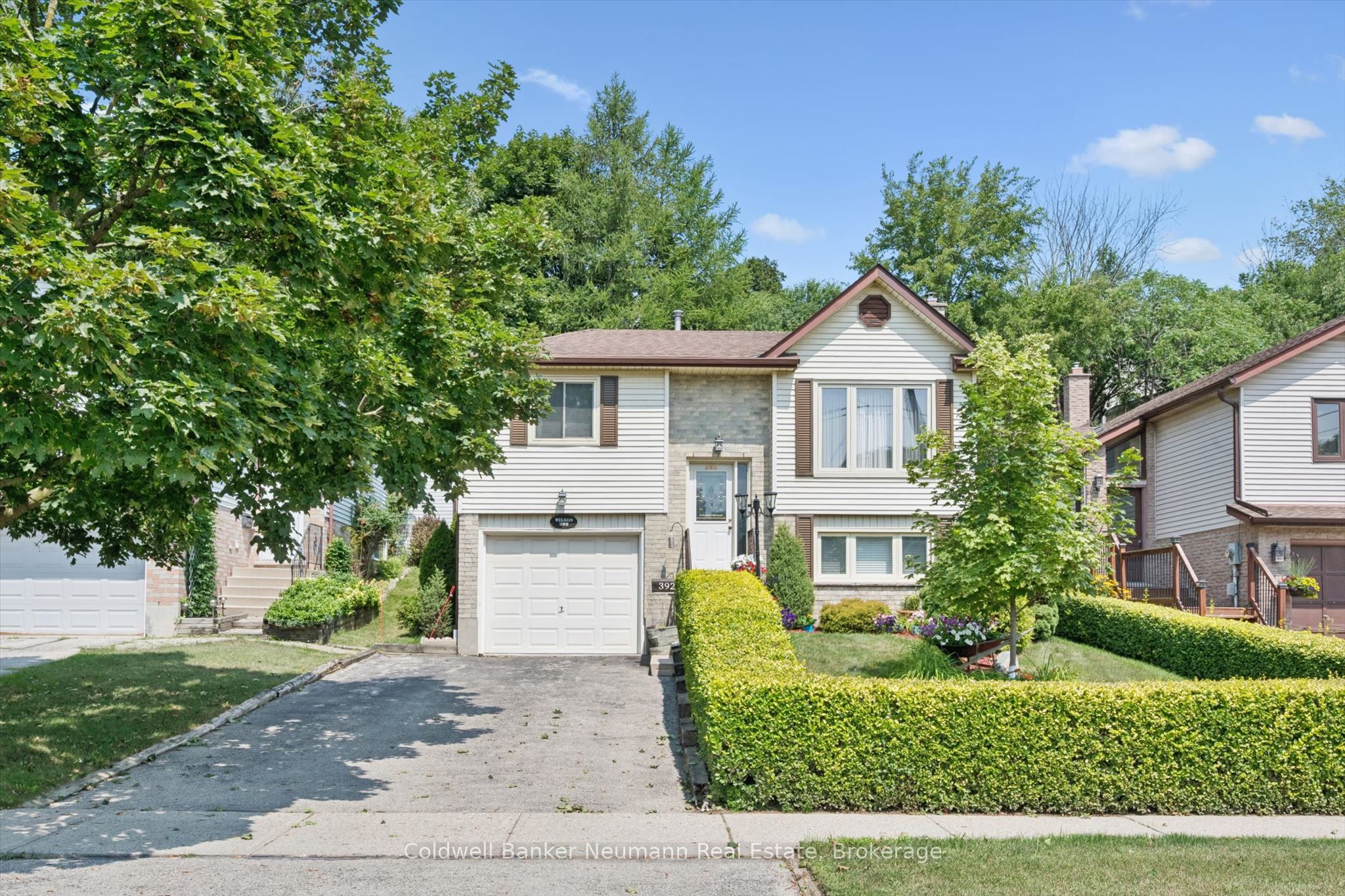 392 Imperial Road S