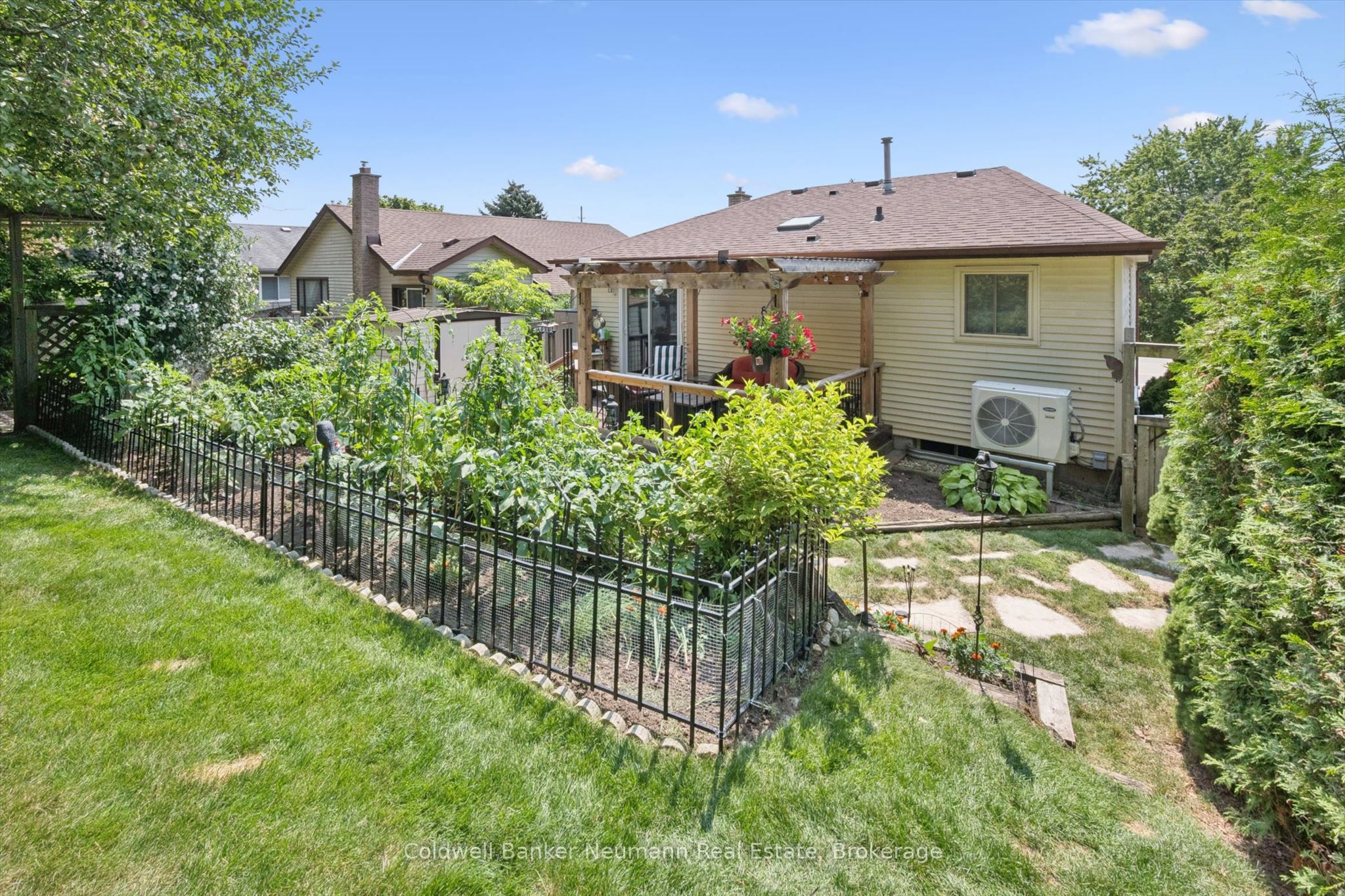 392 Imperial Road S Property Photo 31
