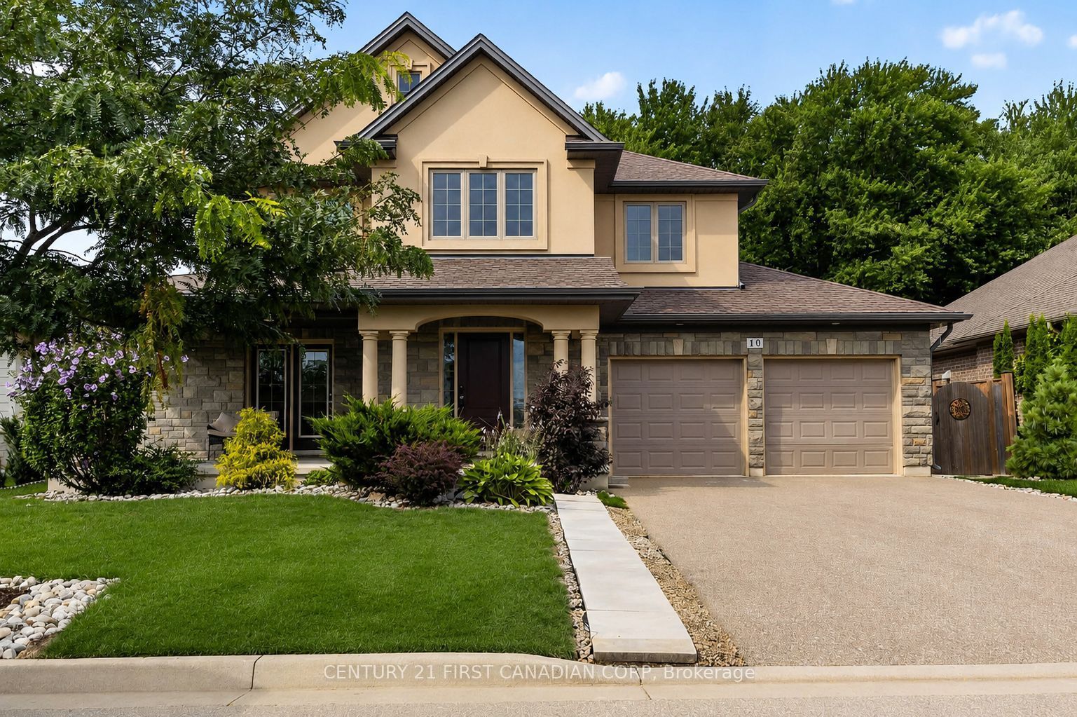 10 Birchall Lane Property Photo 1