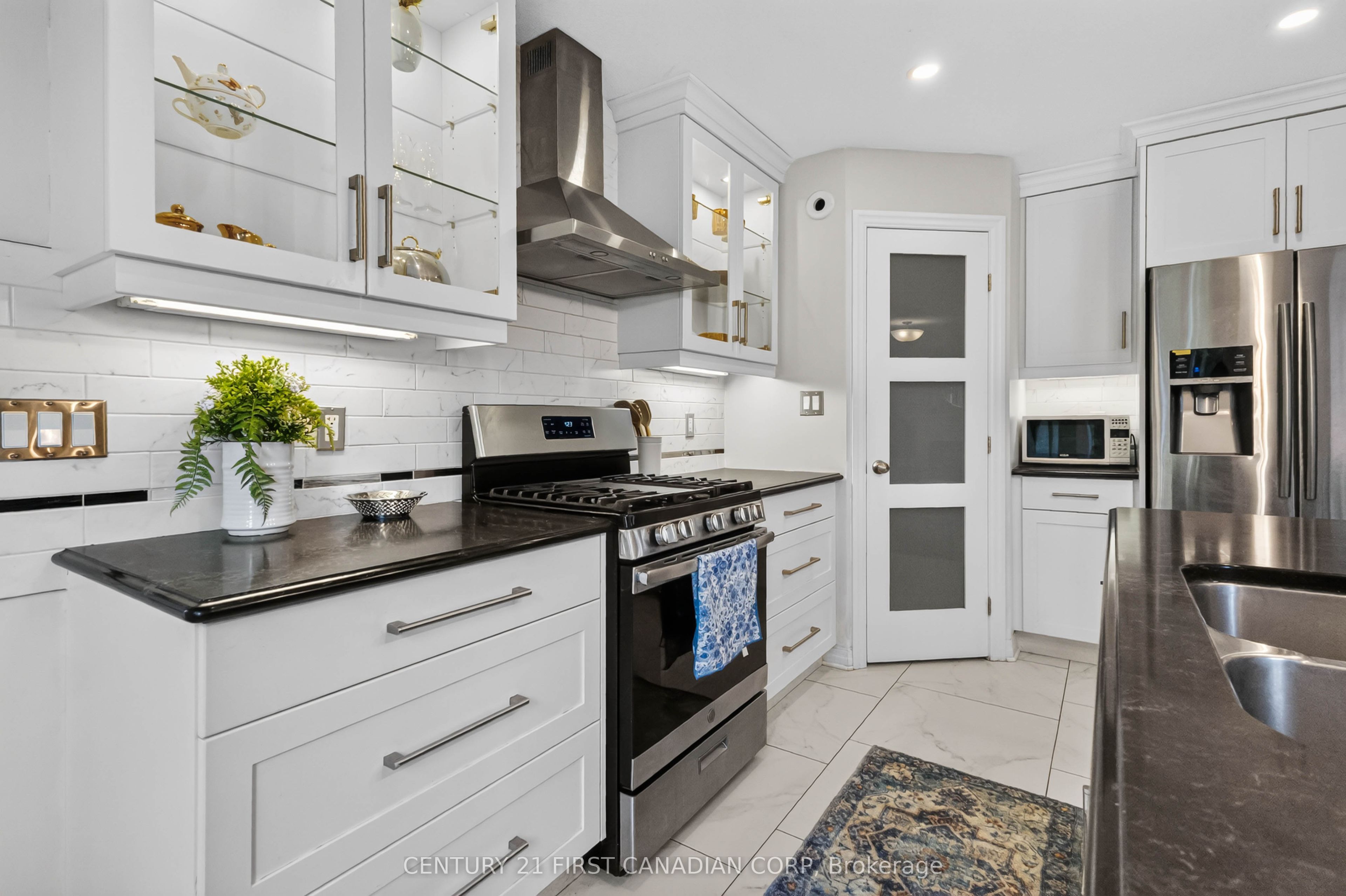 10 Birchall Lane Property Photo 24