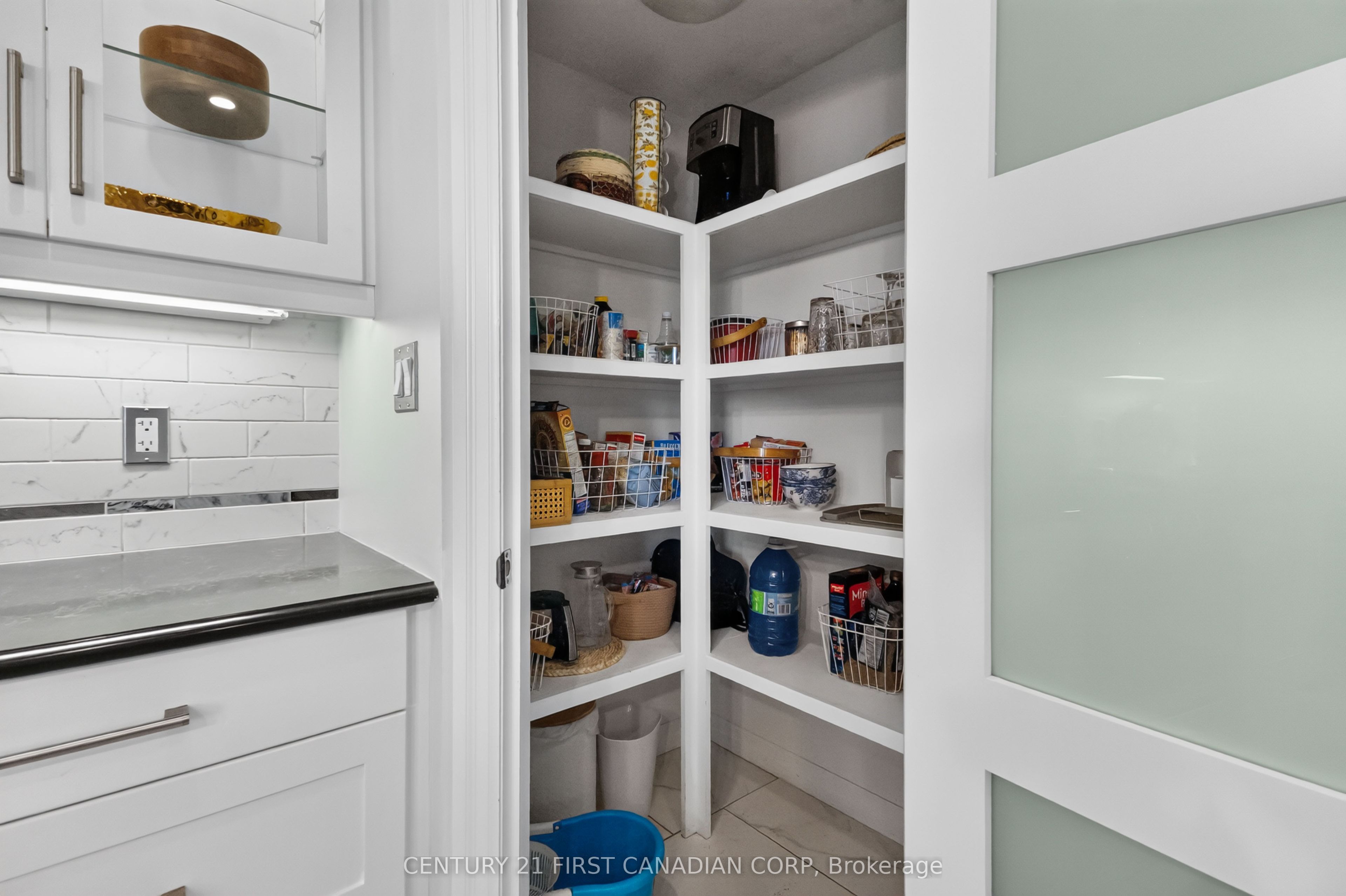 10 Birchall Lane Property Photo 27