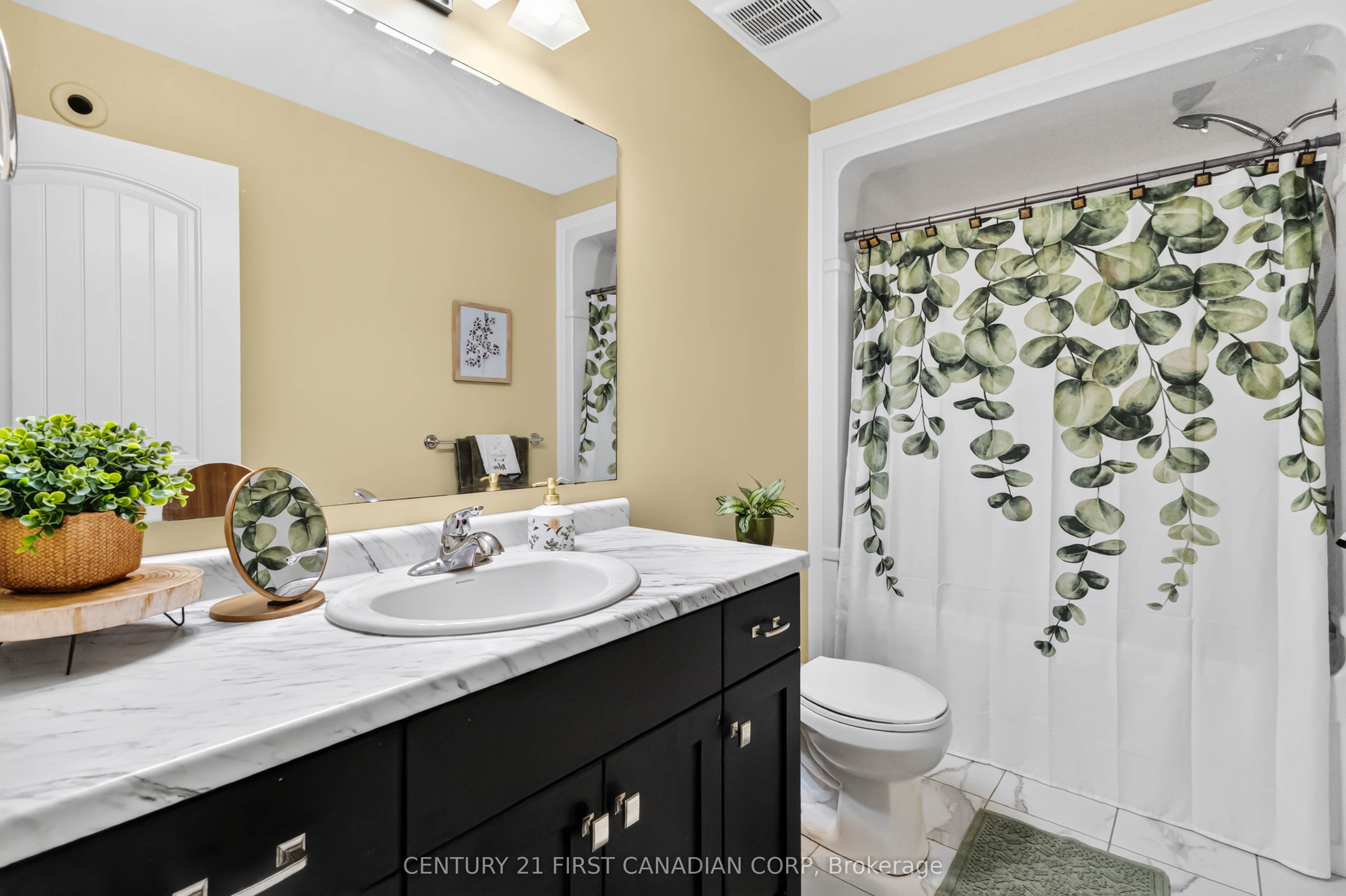 10 Birchall Lane Property Photo 38