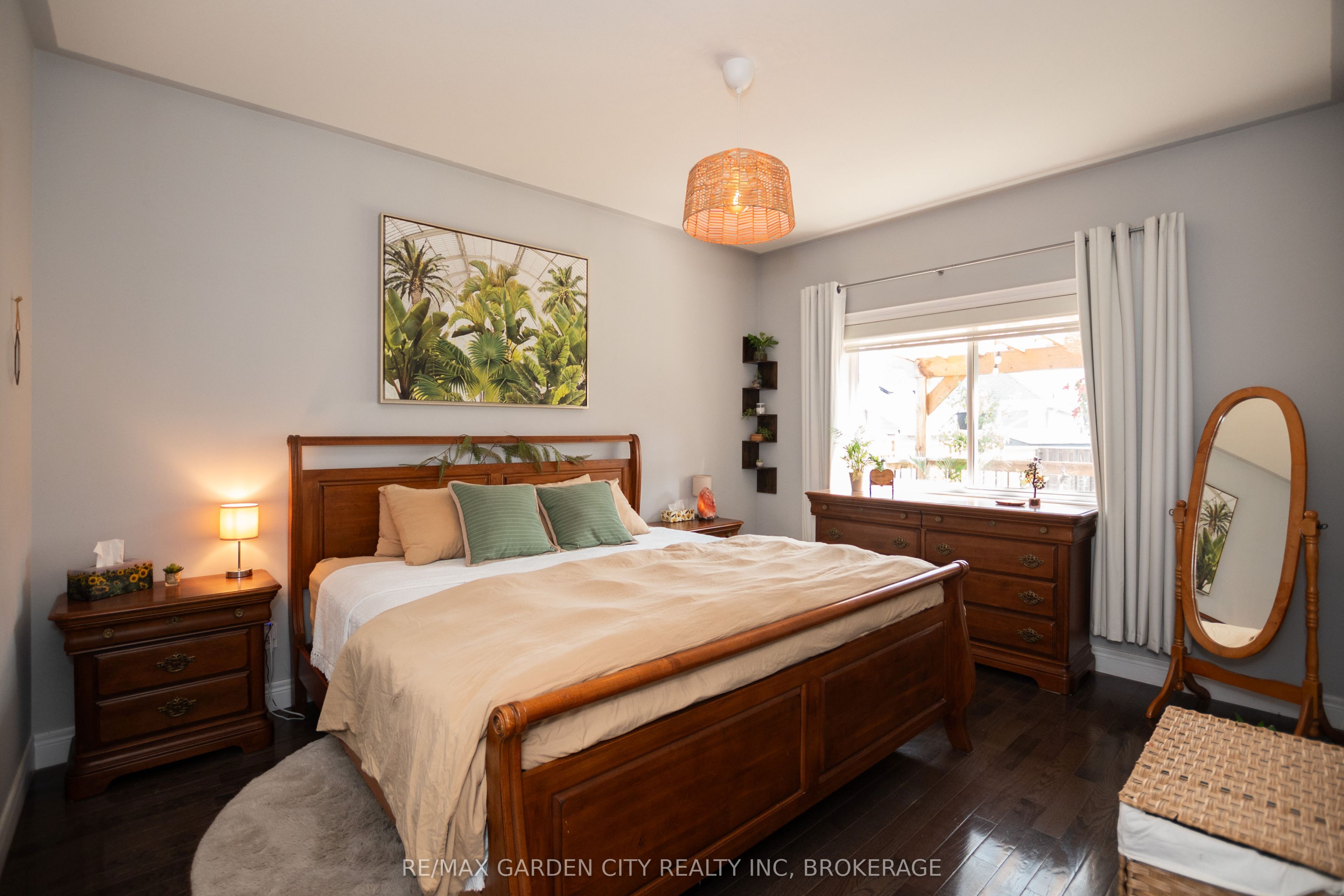 4073 Village Creek Drive Property Photo 17