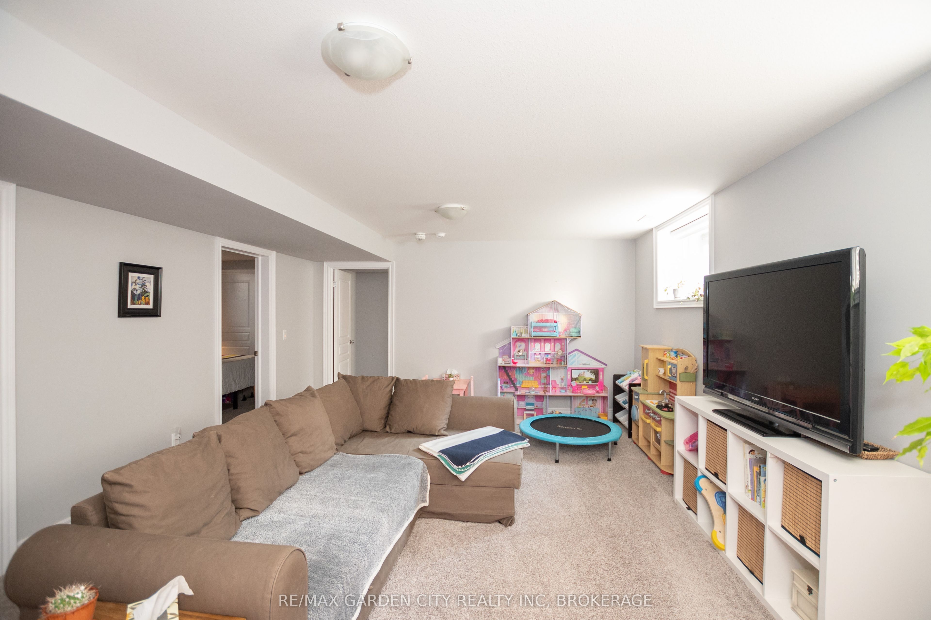 4073 Village Creek Drive Property Photo 31
