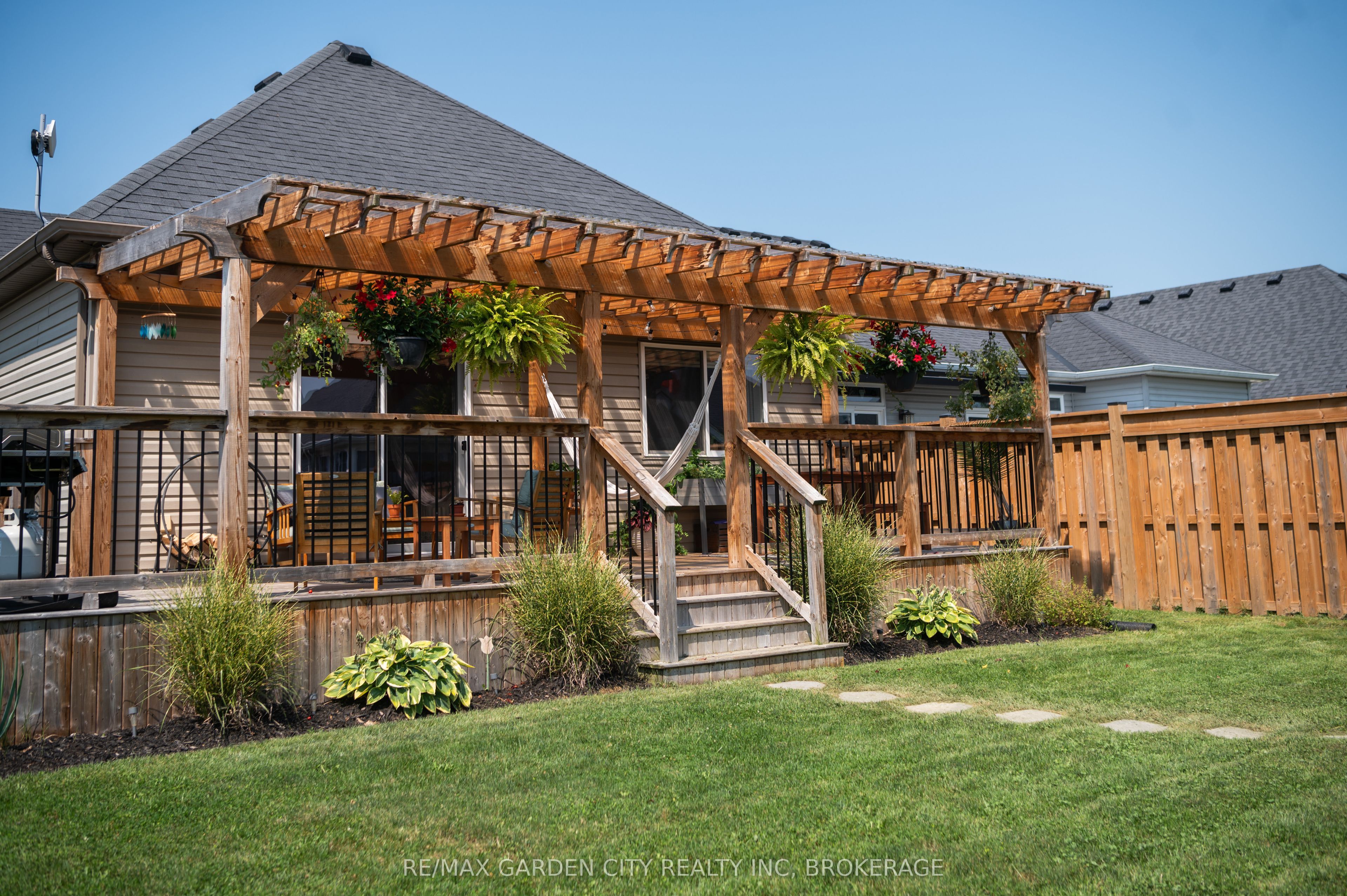 4073 Village Creek Drive Property Photo 44