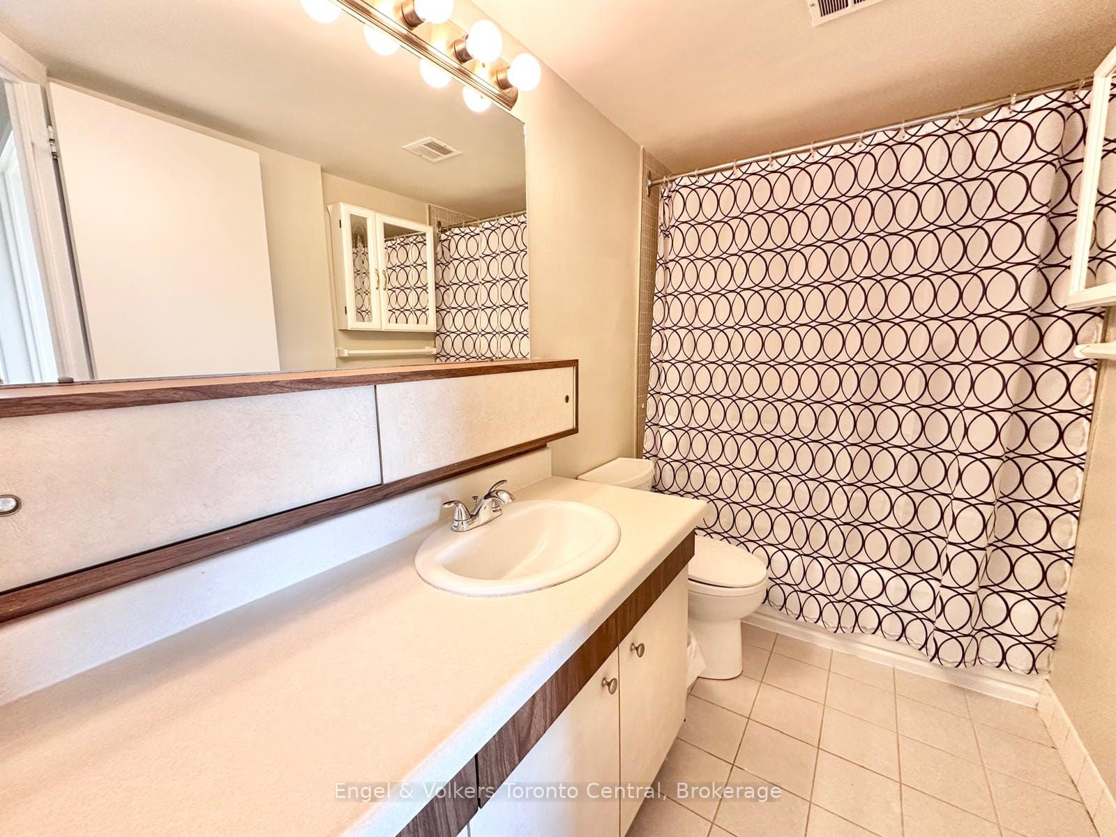 15 Towering Heights Boulevard 502 Property Photo 21