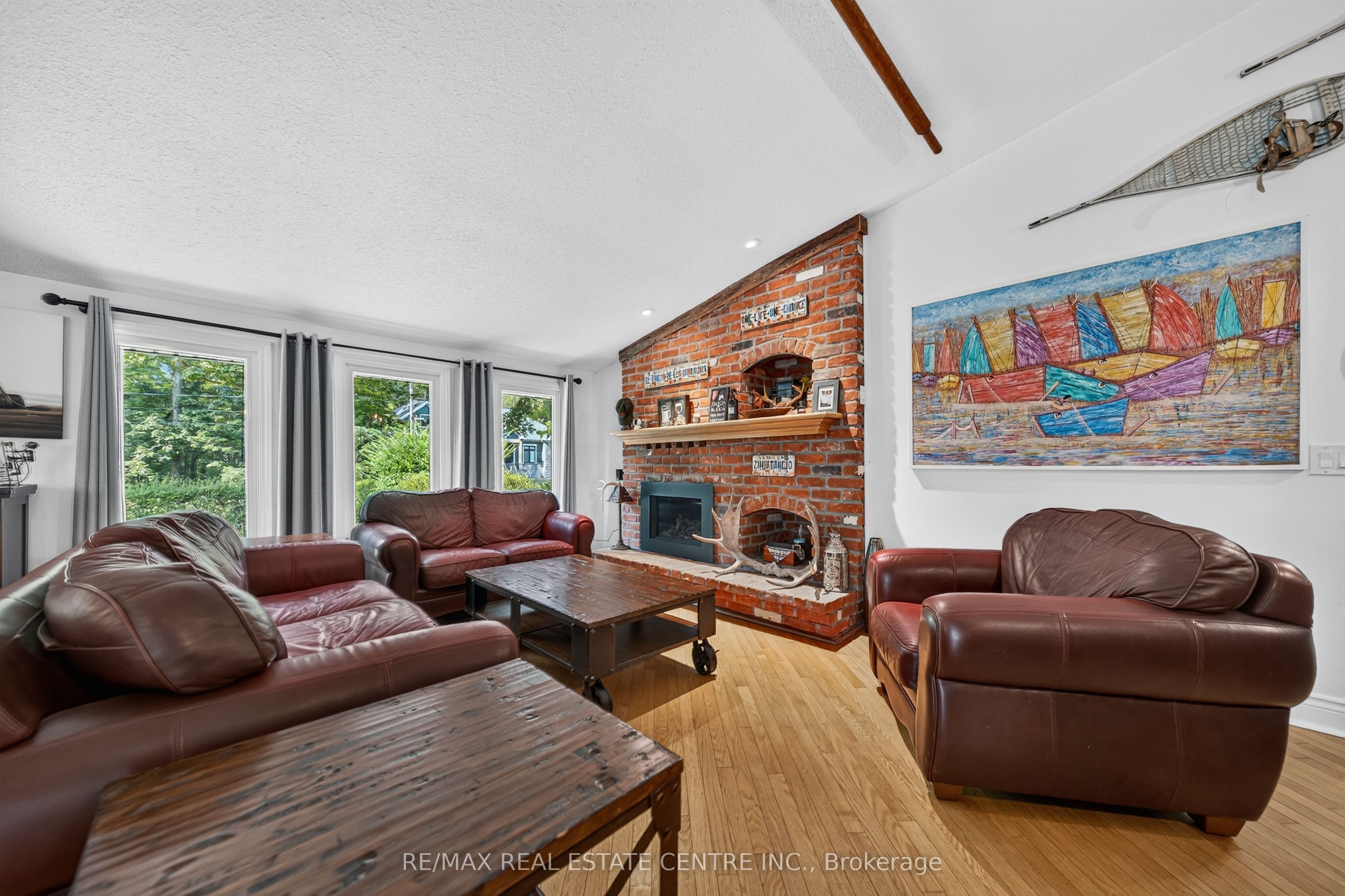 4905 Mapleview Crescent Property Photo 48