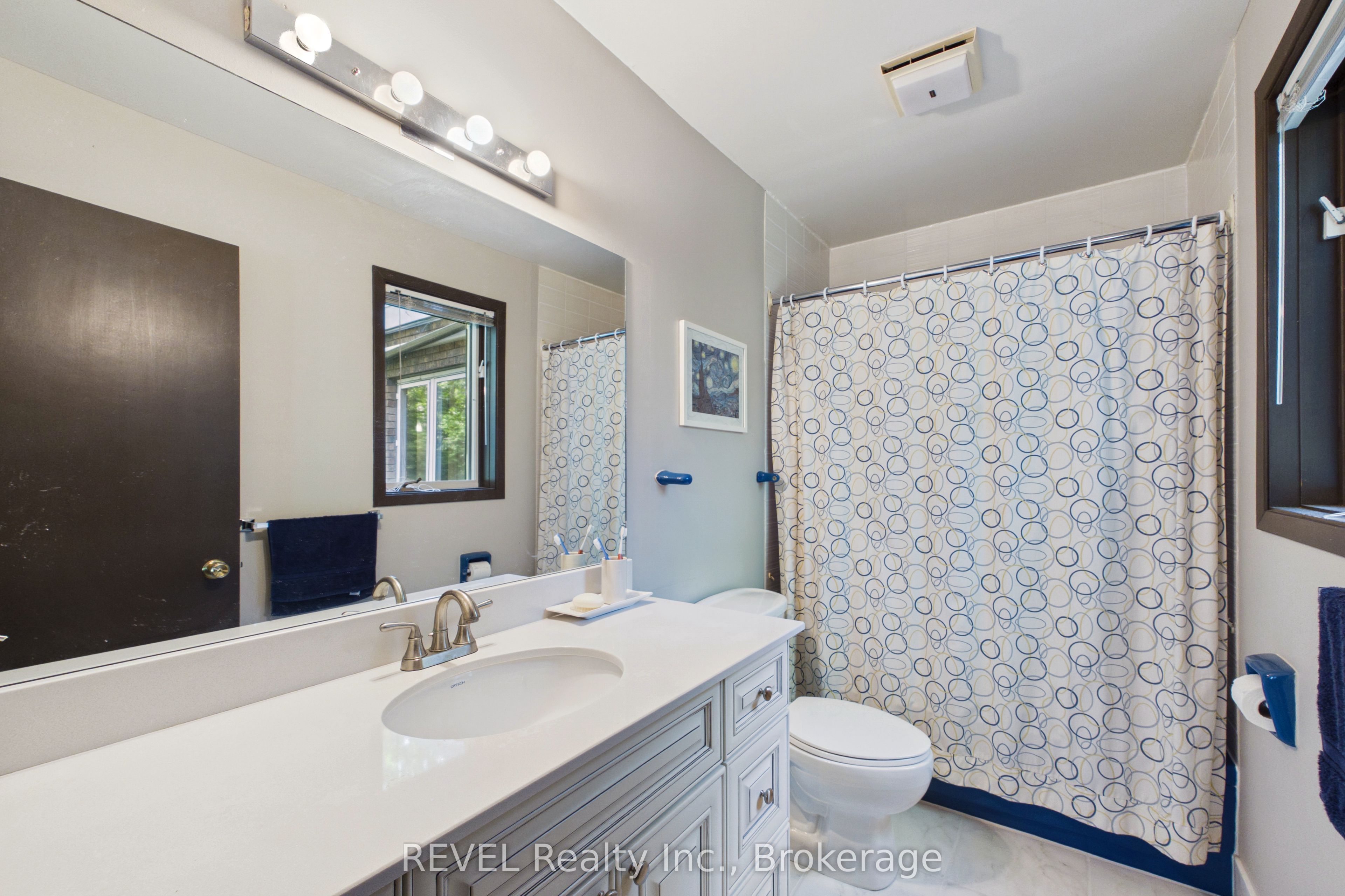 370 Segwun Boulevard Property Photo 17