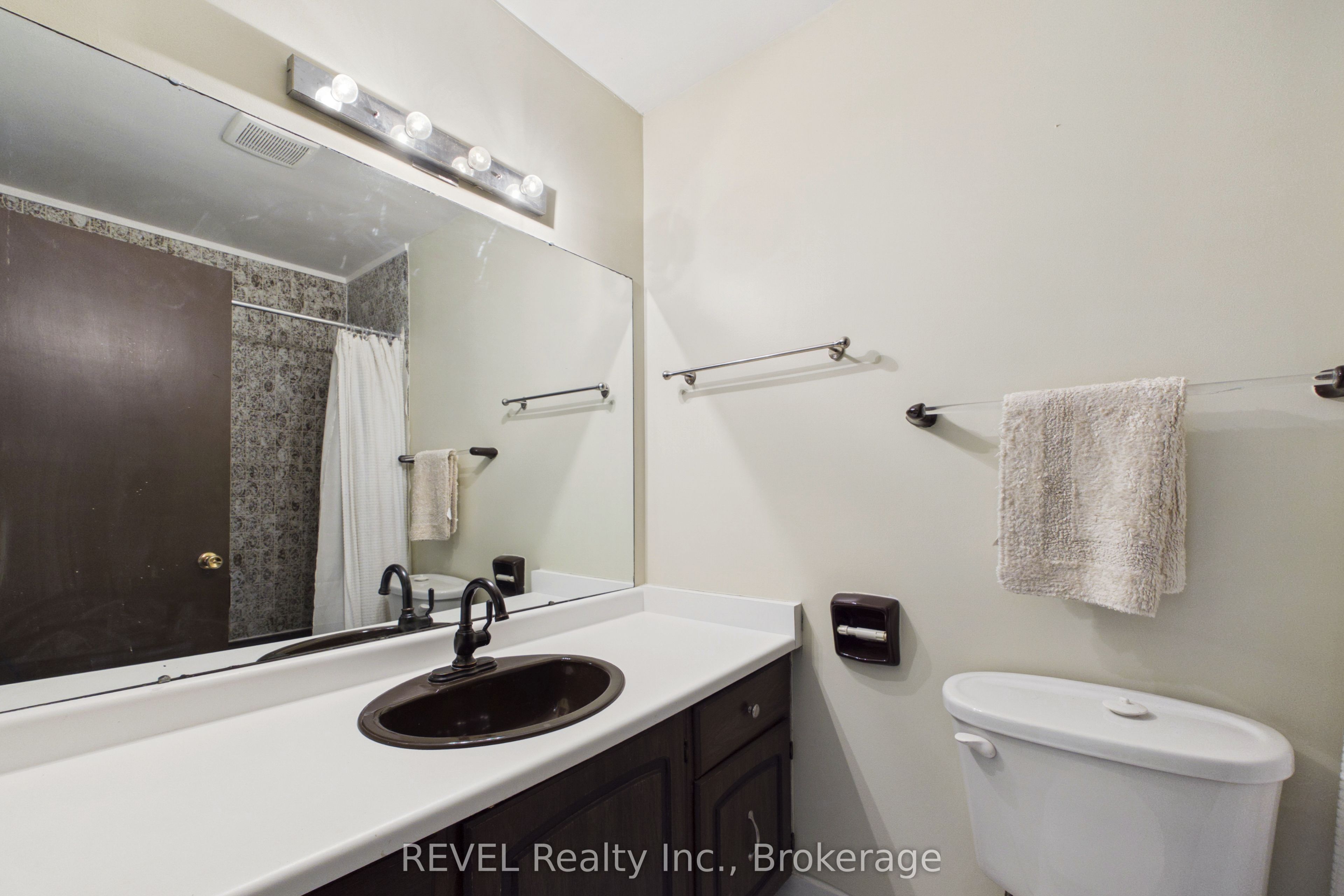 370 Segwun Boulevard Property Photo 24