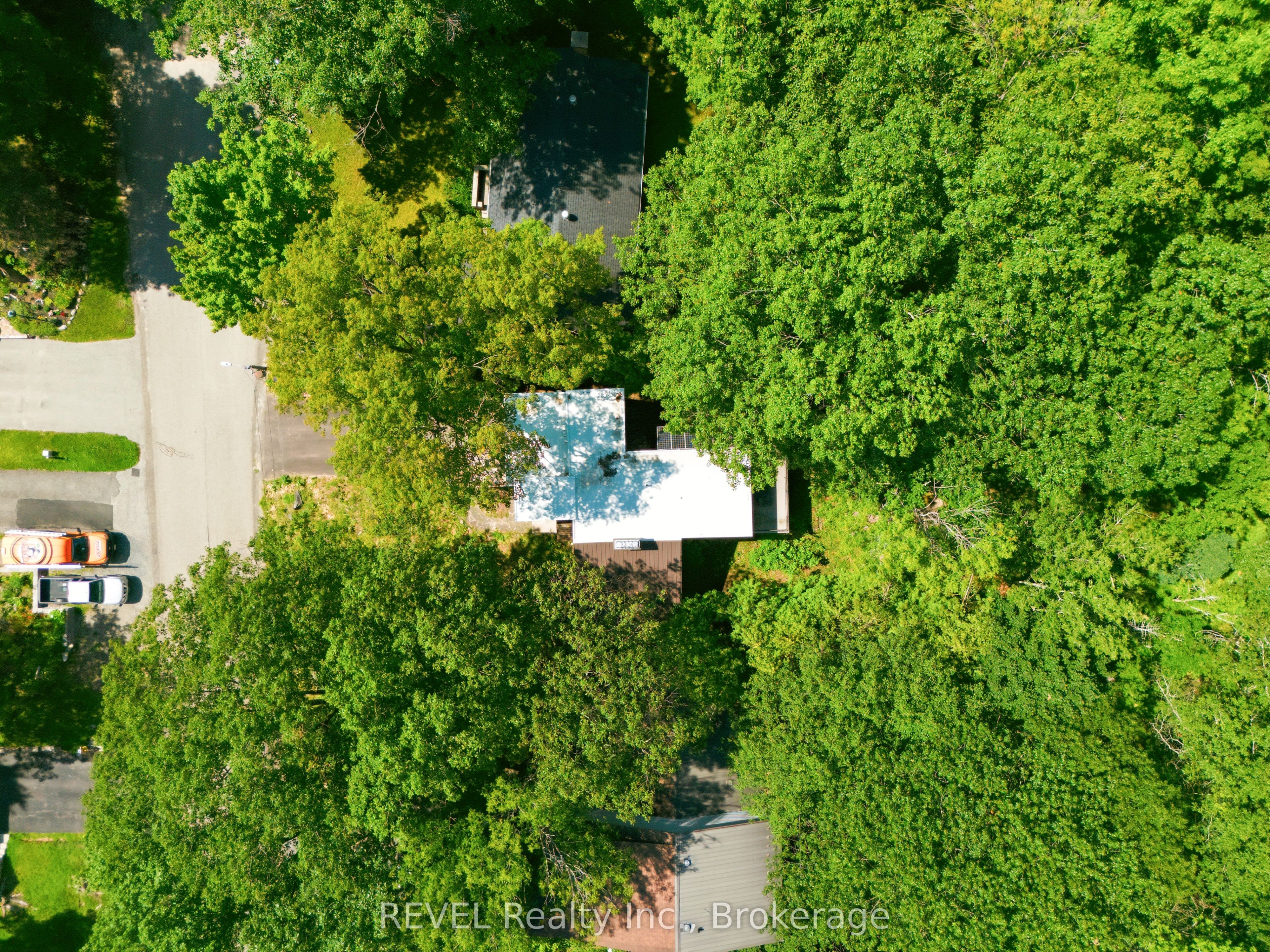 370 Segwun Boulevard Property Photo 38