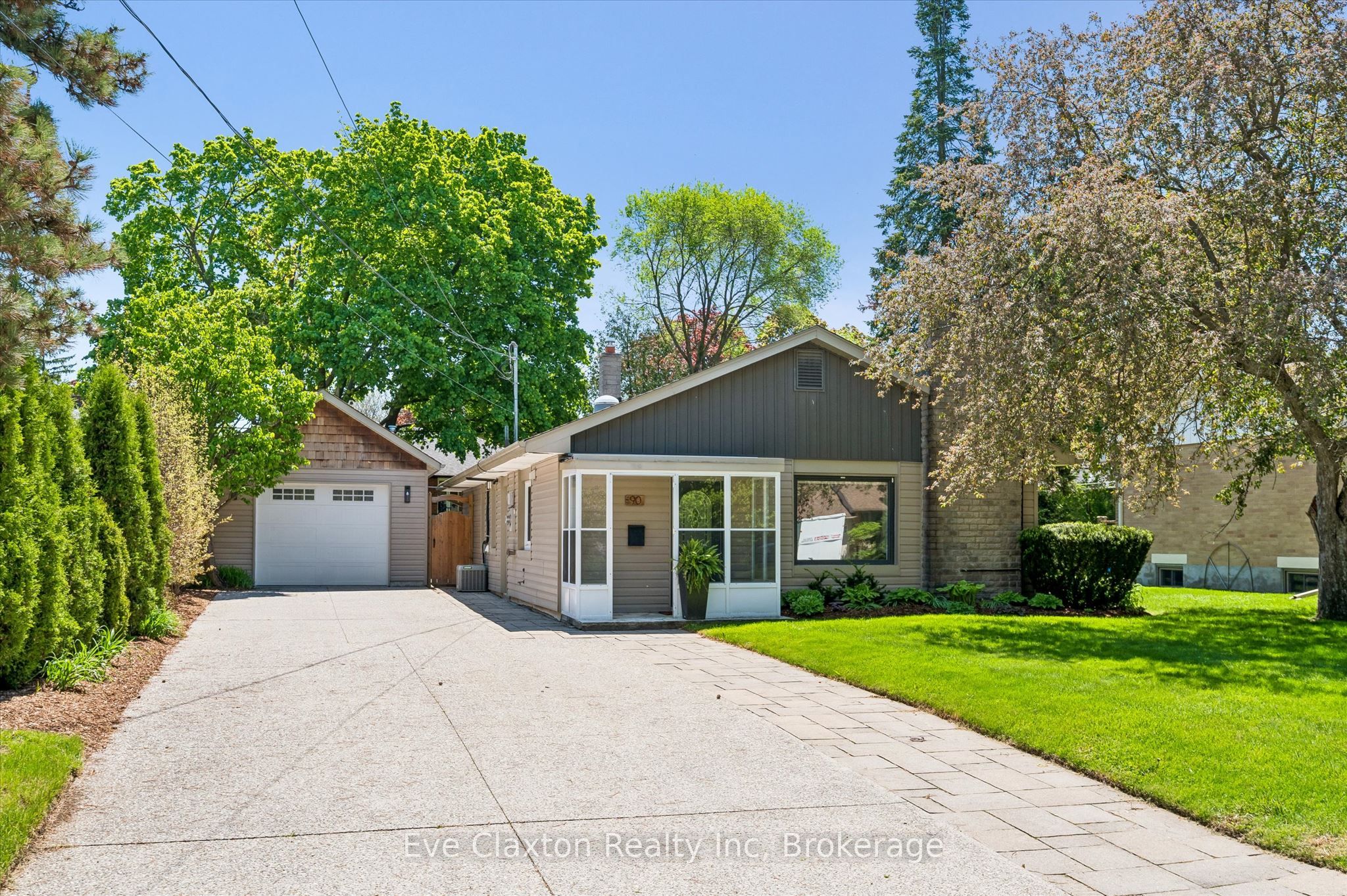 90 Dean Avenue Property Photo 2