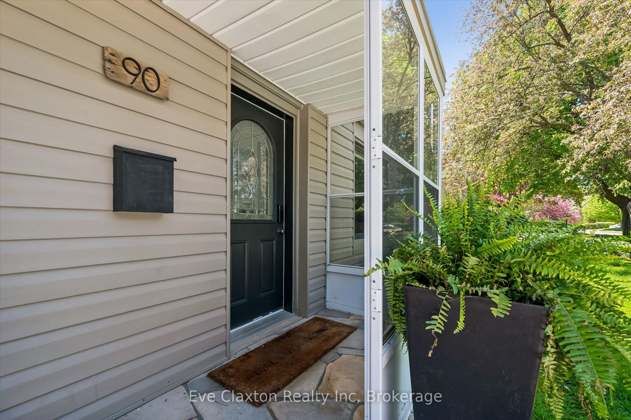 90 Dean Avenue Property Photo 5