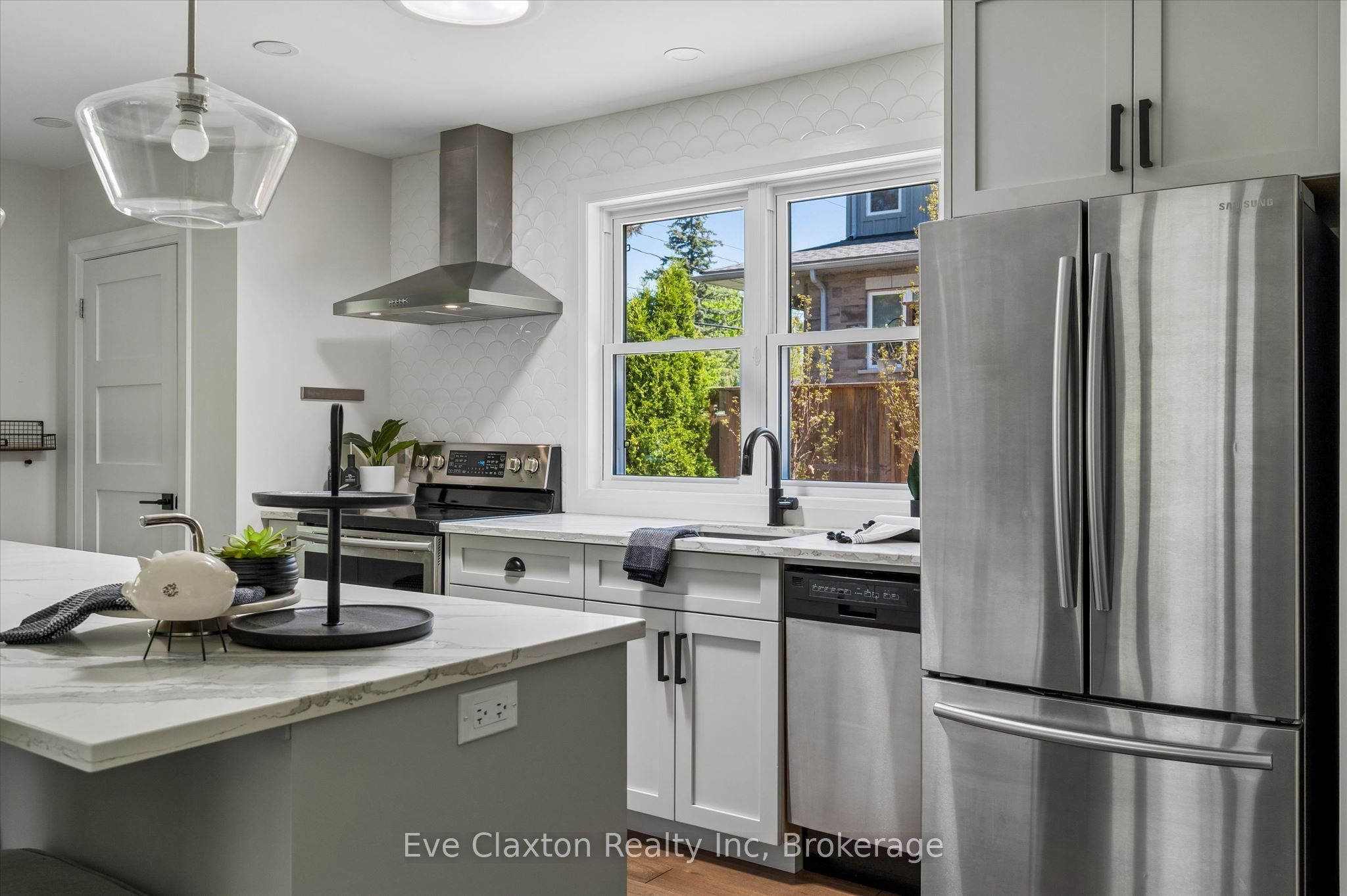 90 Dean Avenue Property Photo 11