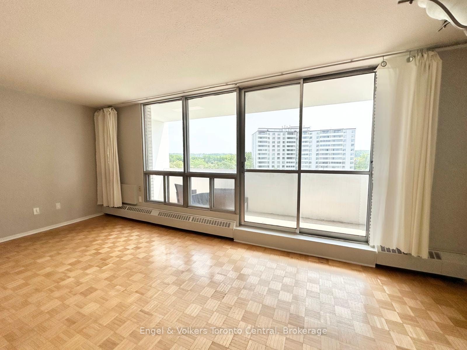 15 Towering Heights Boulevard 502 Property Photo 7