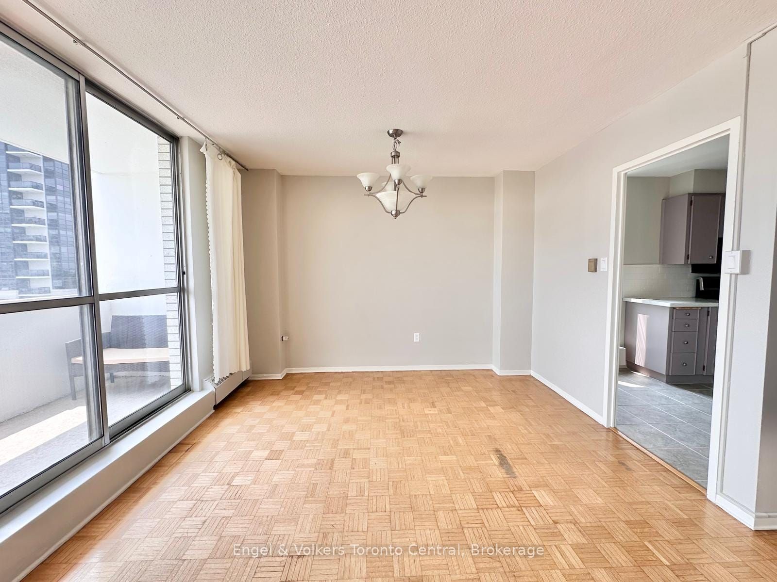 15 Towering Heights Boulevard 502 Property Photo 10