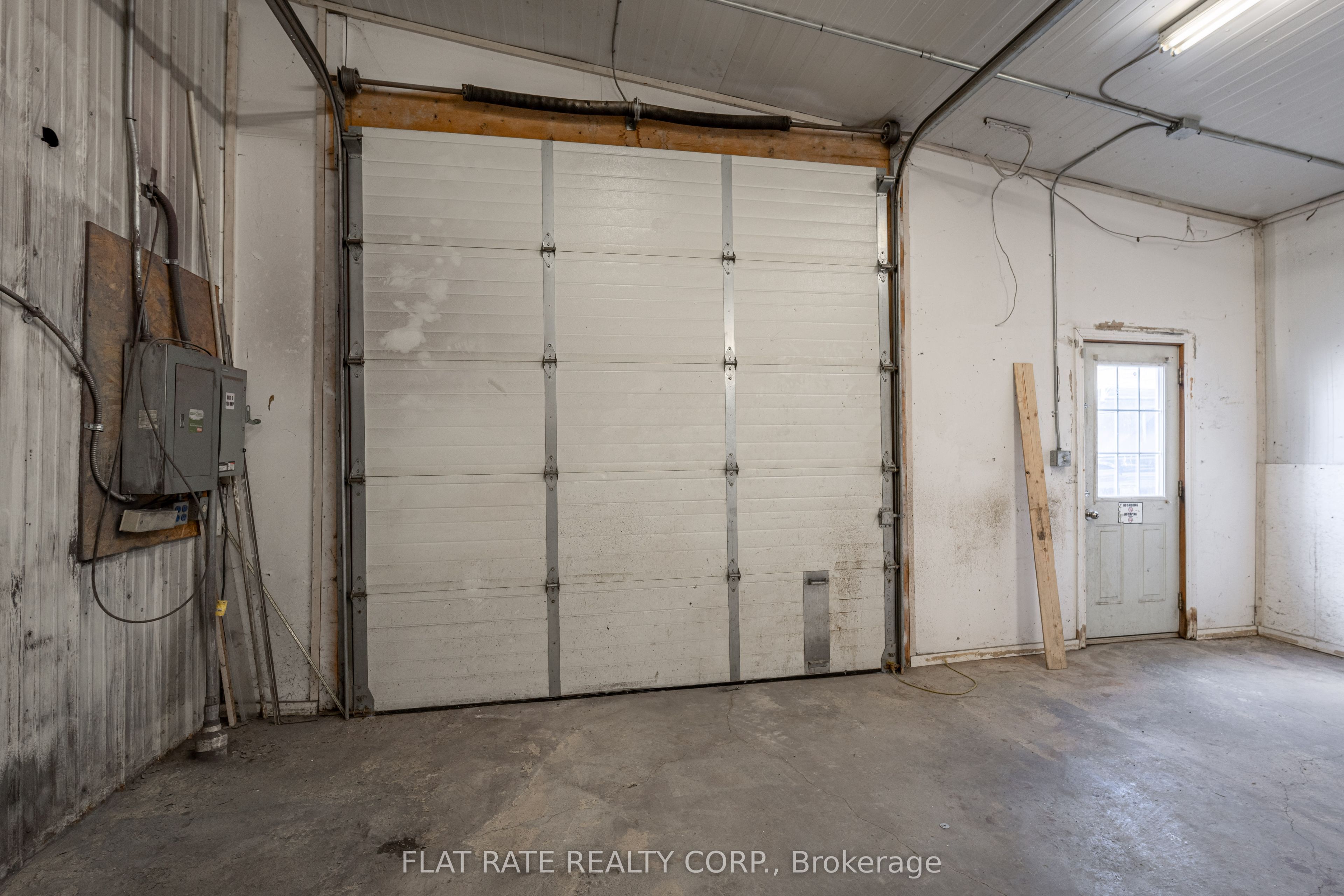 1057 Highway 7 Expressway 9 Property Photo 3