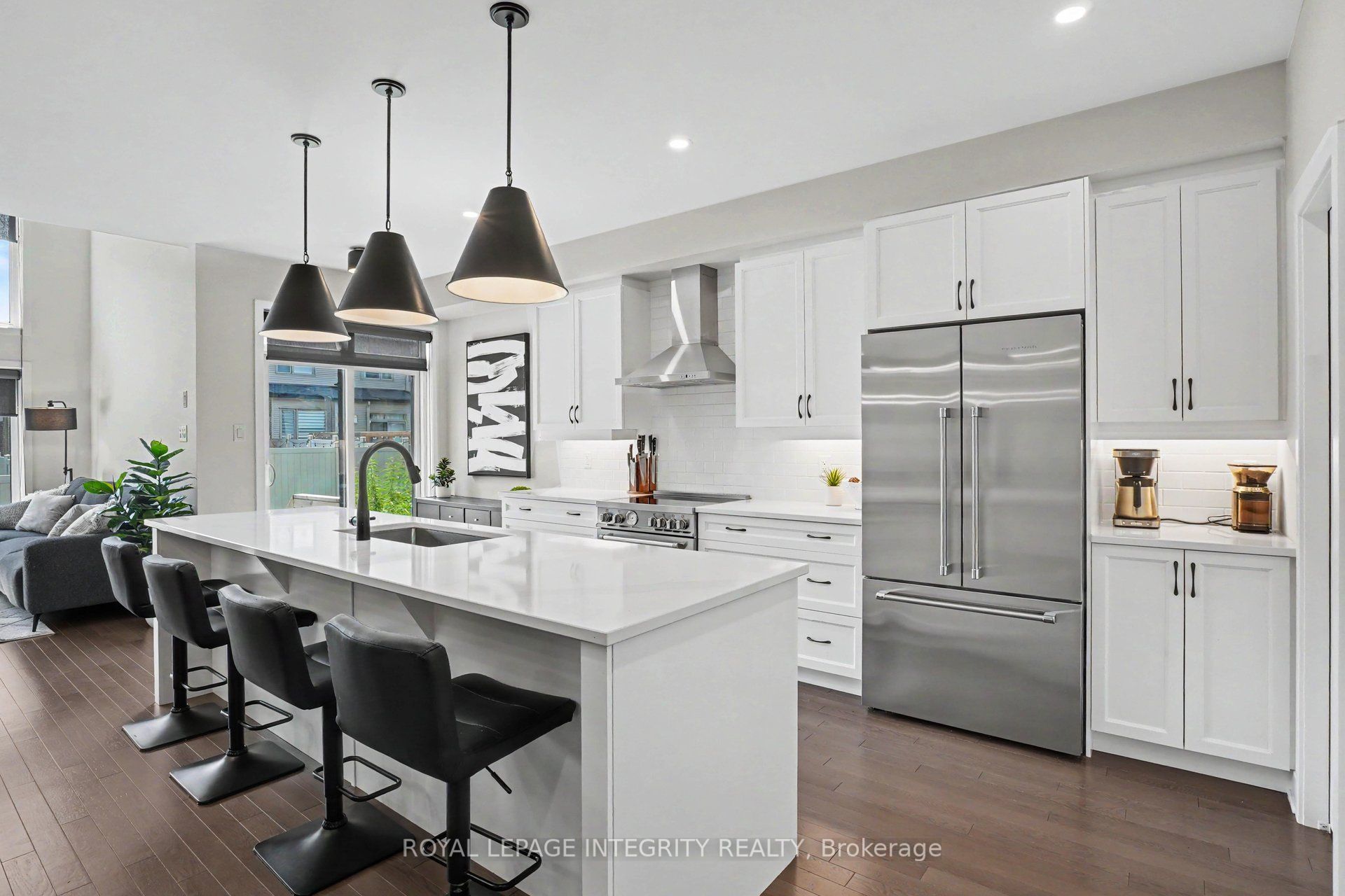 523 Triangle Street Property Photo 11