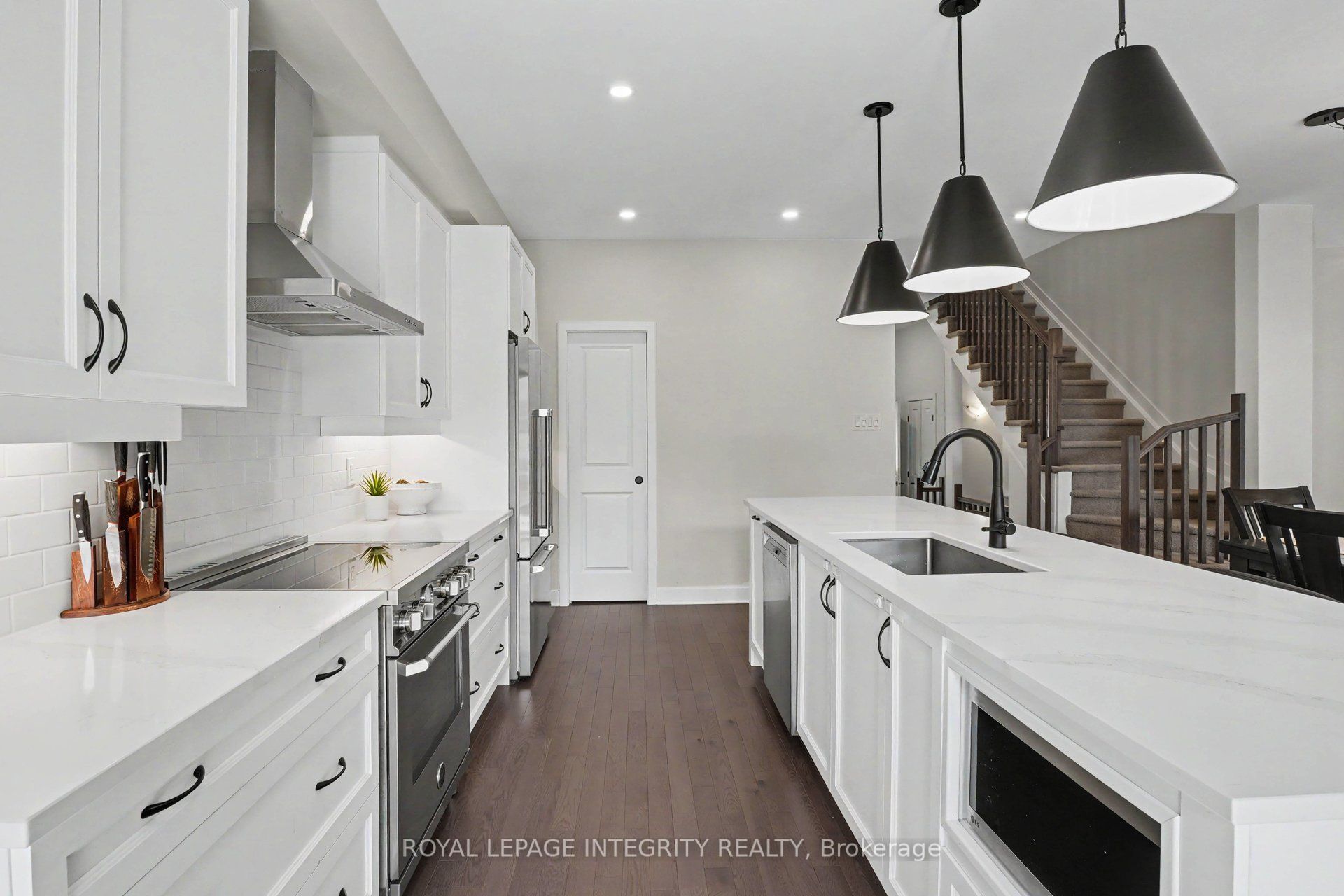 523 Triangle Street Property Photo 13