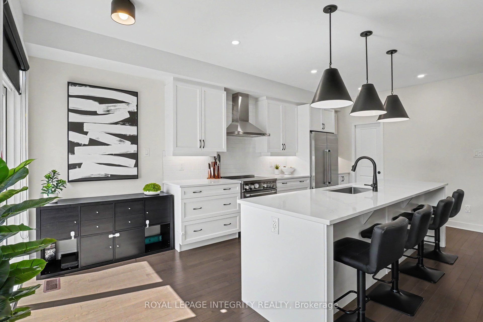 523 Triangle Street Property Photo 16