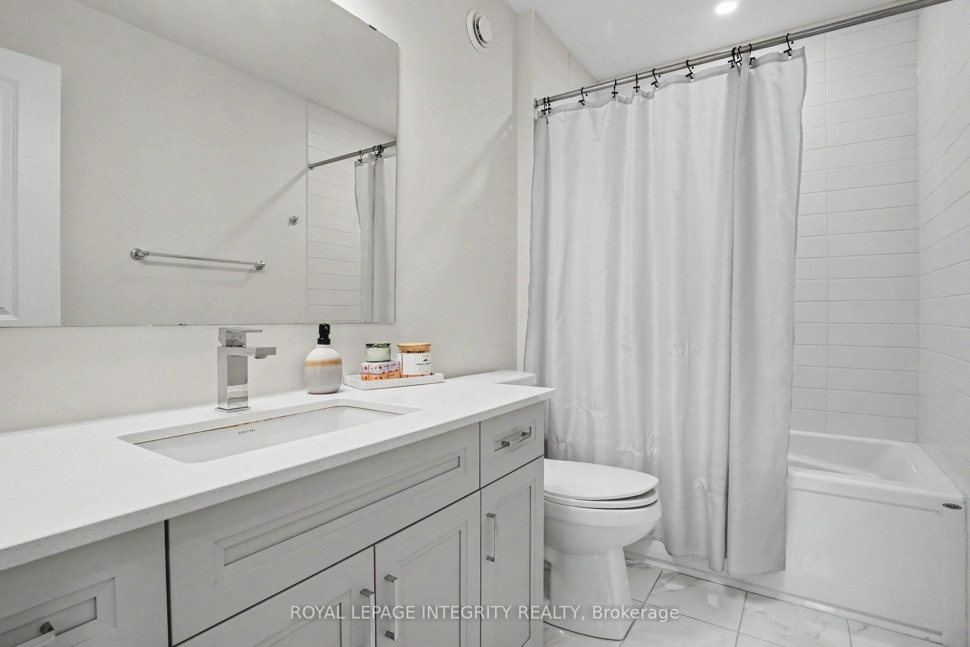523 Triangle Street Property Photo 31