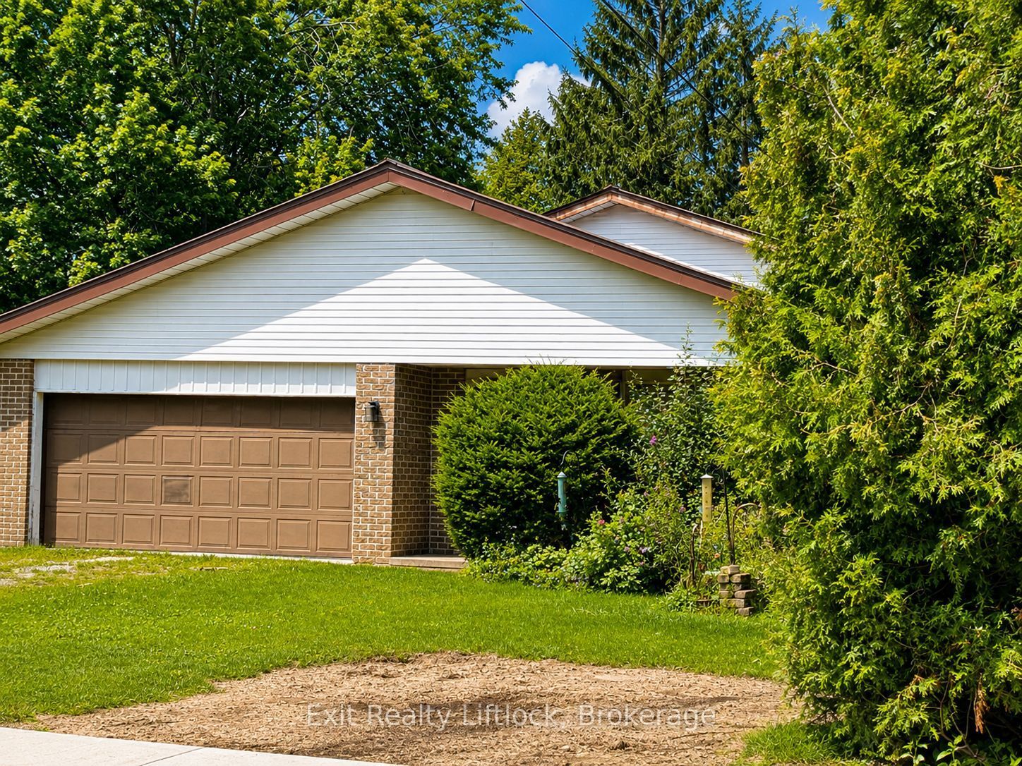 2 Frederick Street Property Photo 2