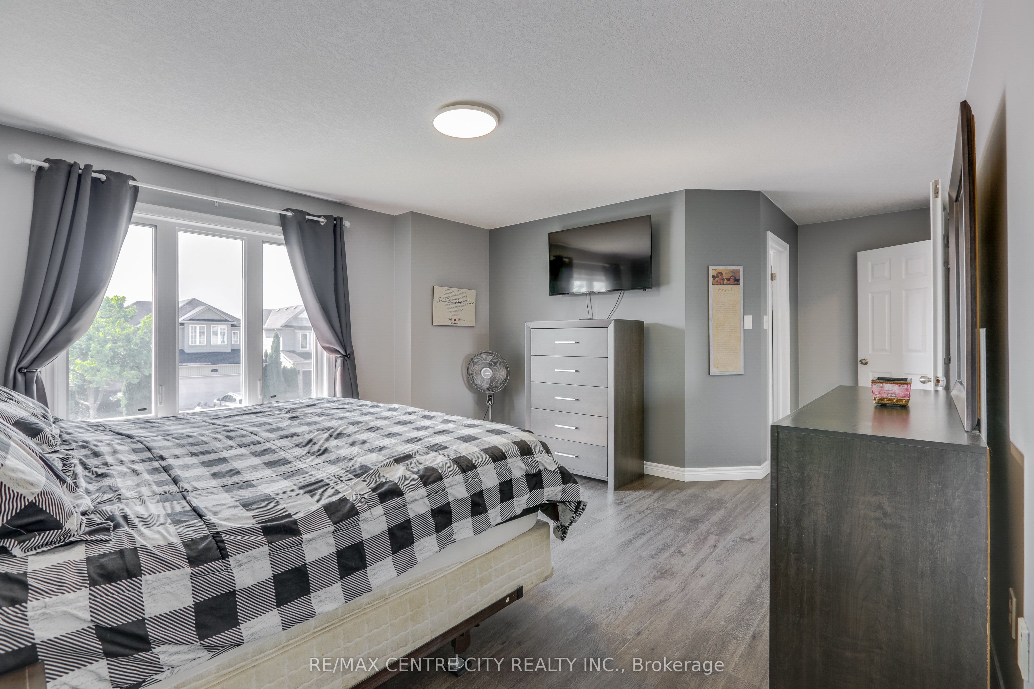 178 Mcmahen Street Property Photo 21